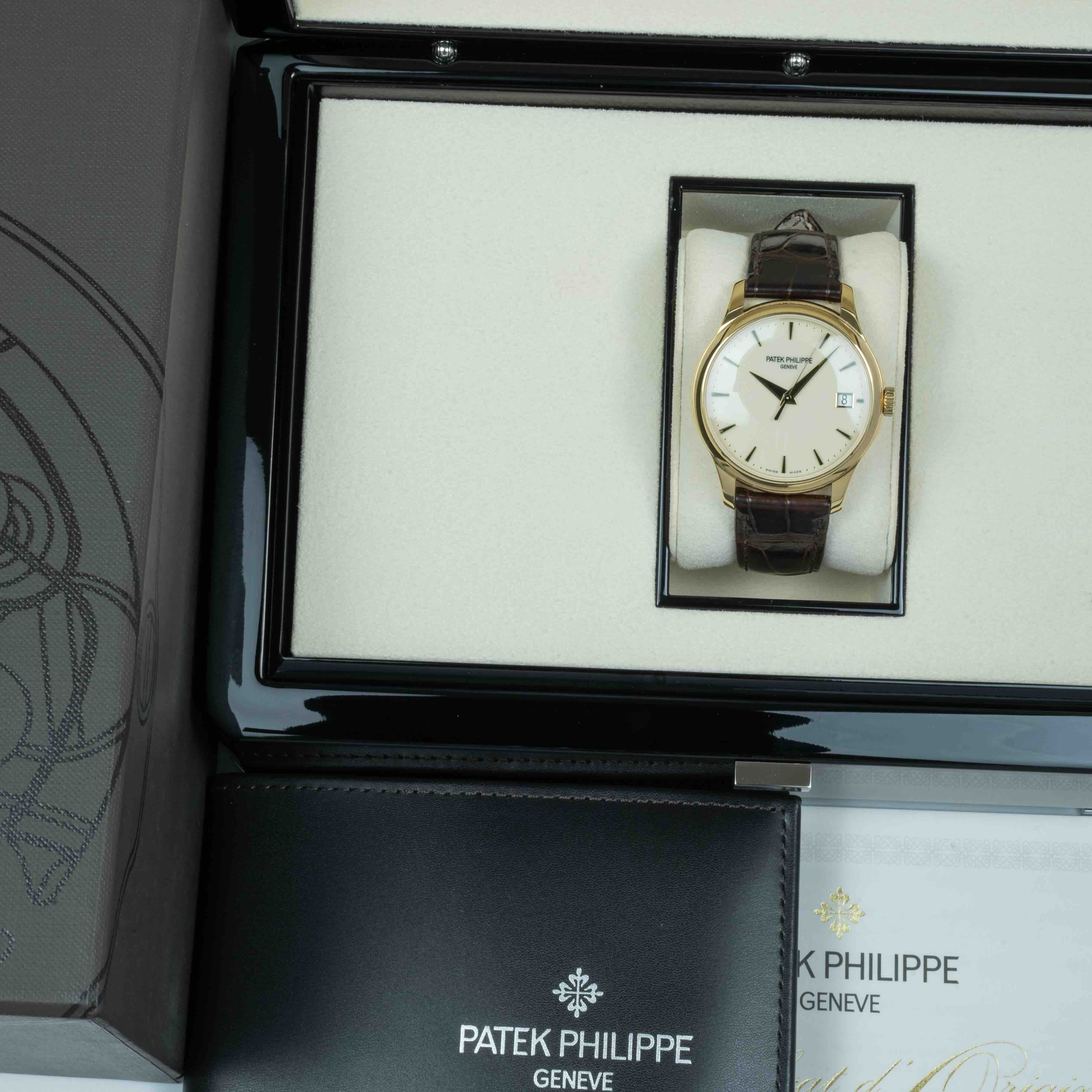 Patek Philippe Calatrava 5227J-001 Thumbnail 5