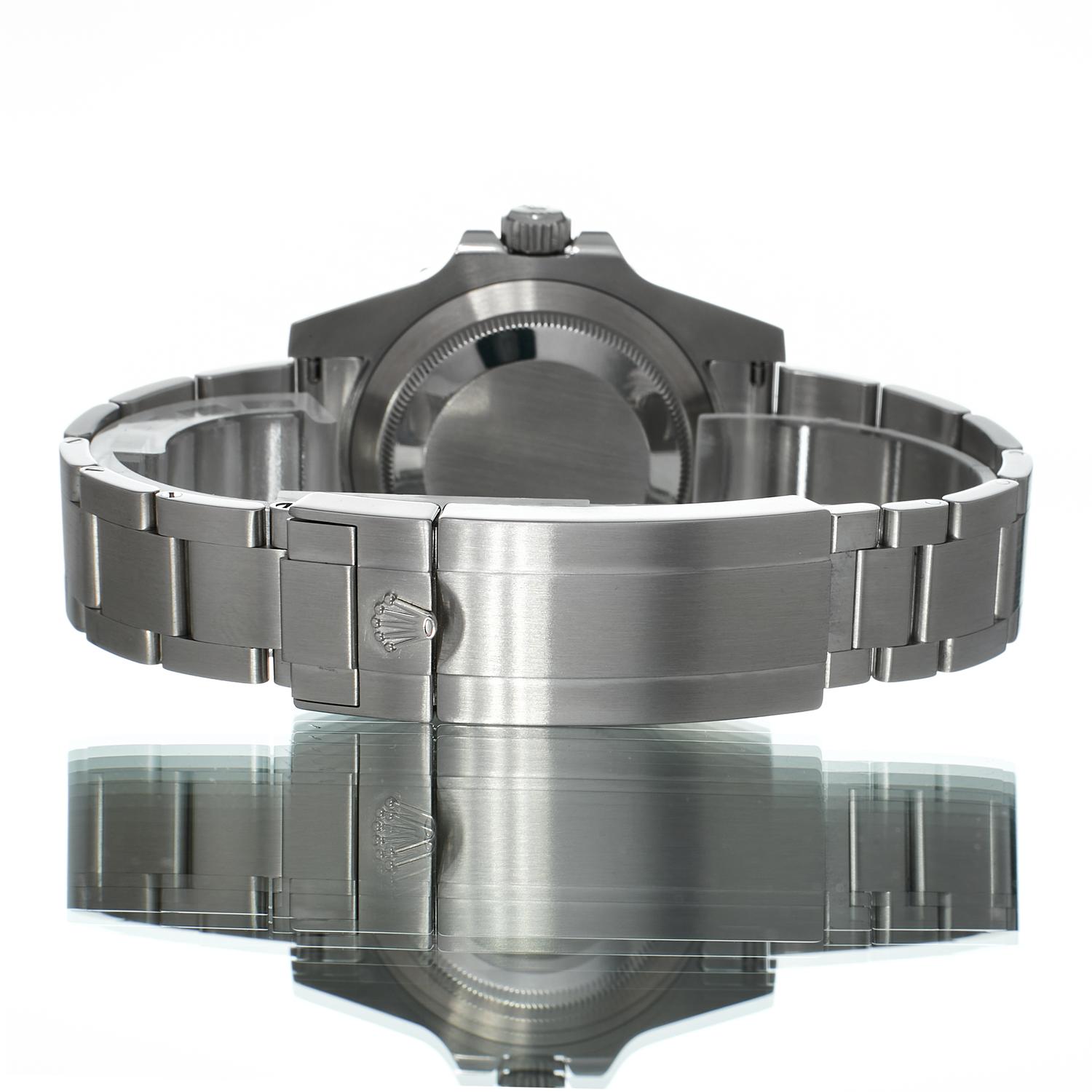 Rolex Submariner 114060 Thumbnail 3