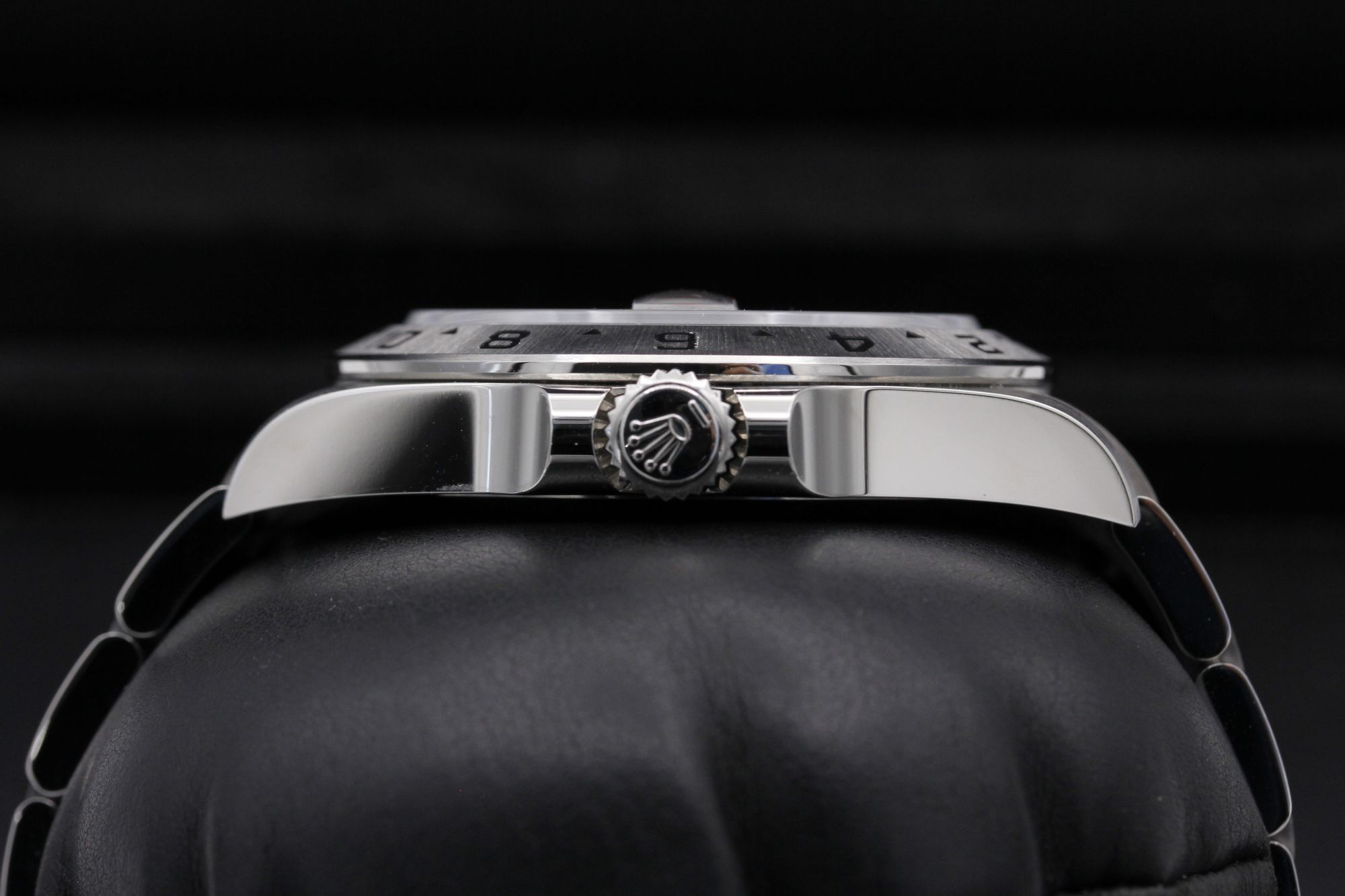 Rolex Explorer II 226570 Thumbnail 3