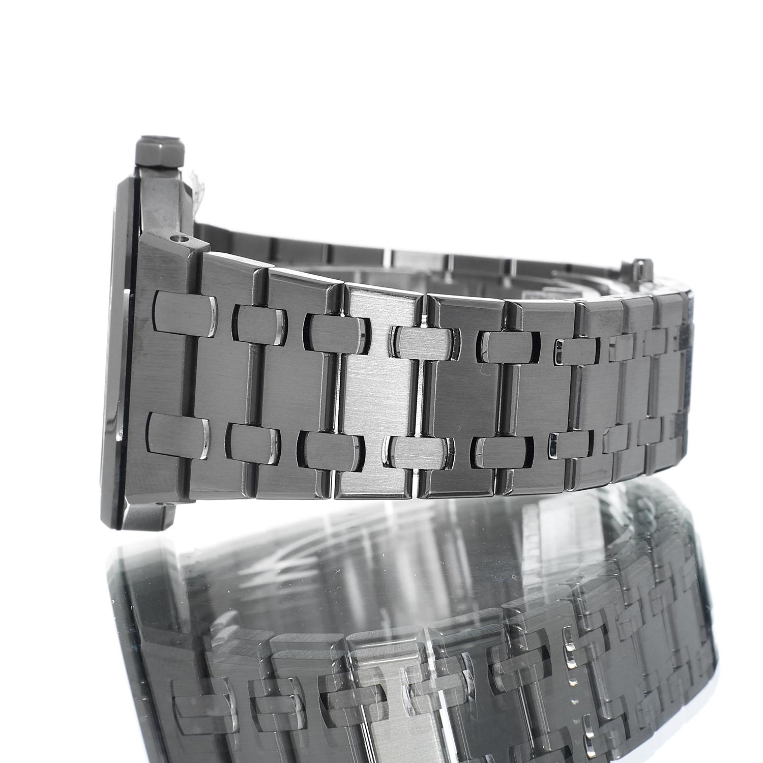 Audemars Piguet Royal Oak 67651ST.ZZ.1261ST.01 Thumbnail 2