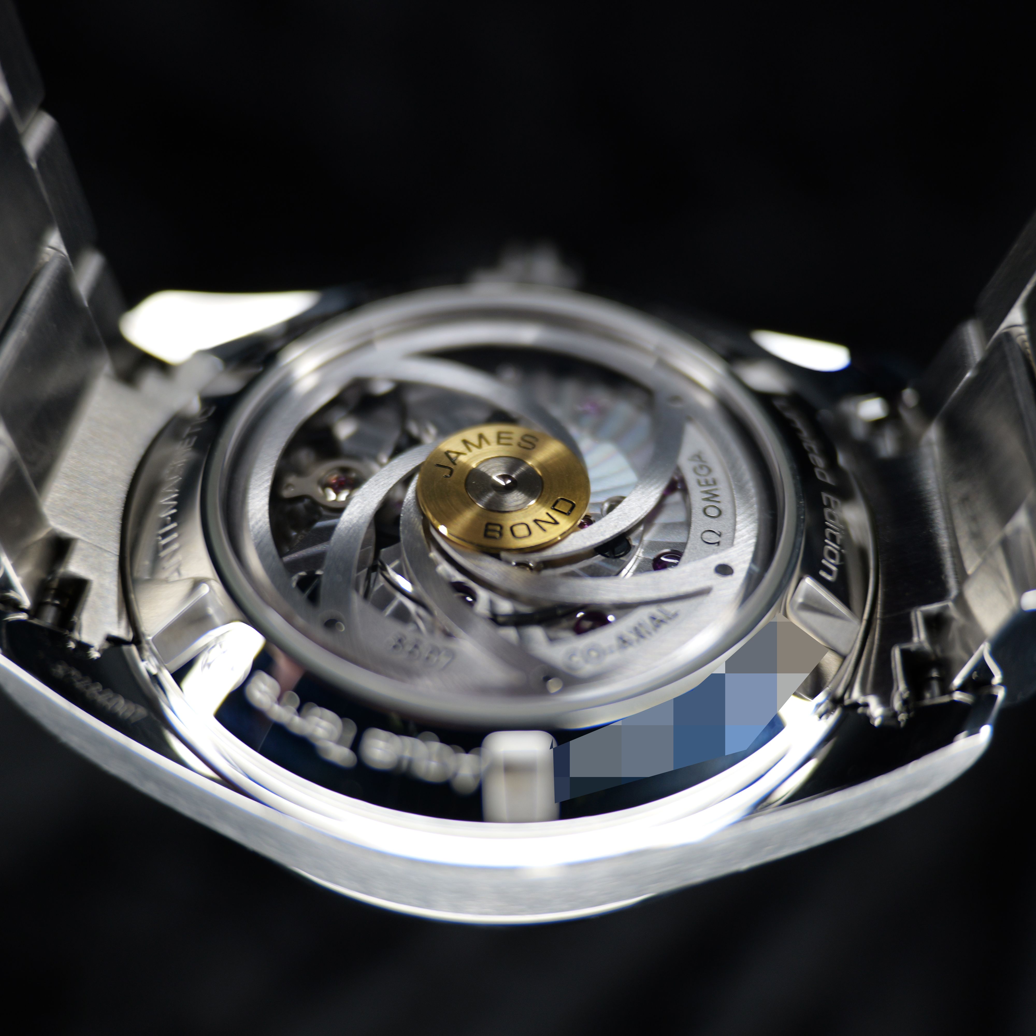 Omega Aqua Terra 150m Gents 231.10.42.21.03.004 - James Bond Edition Thumbnail 4