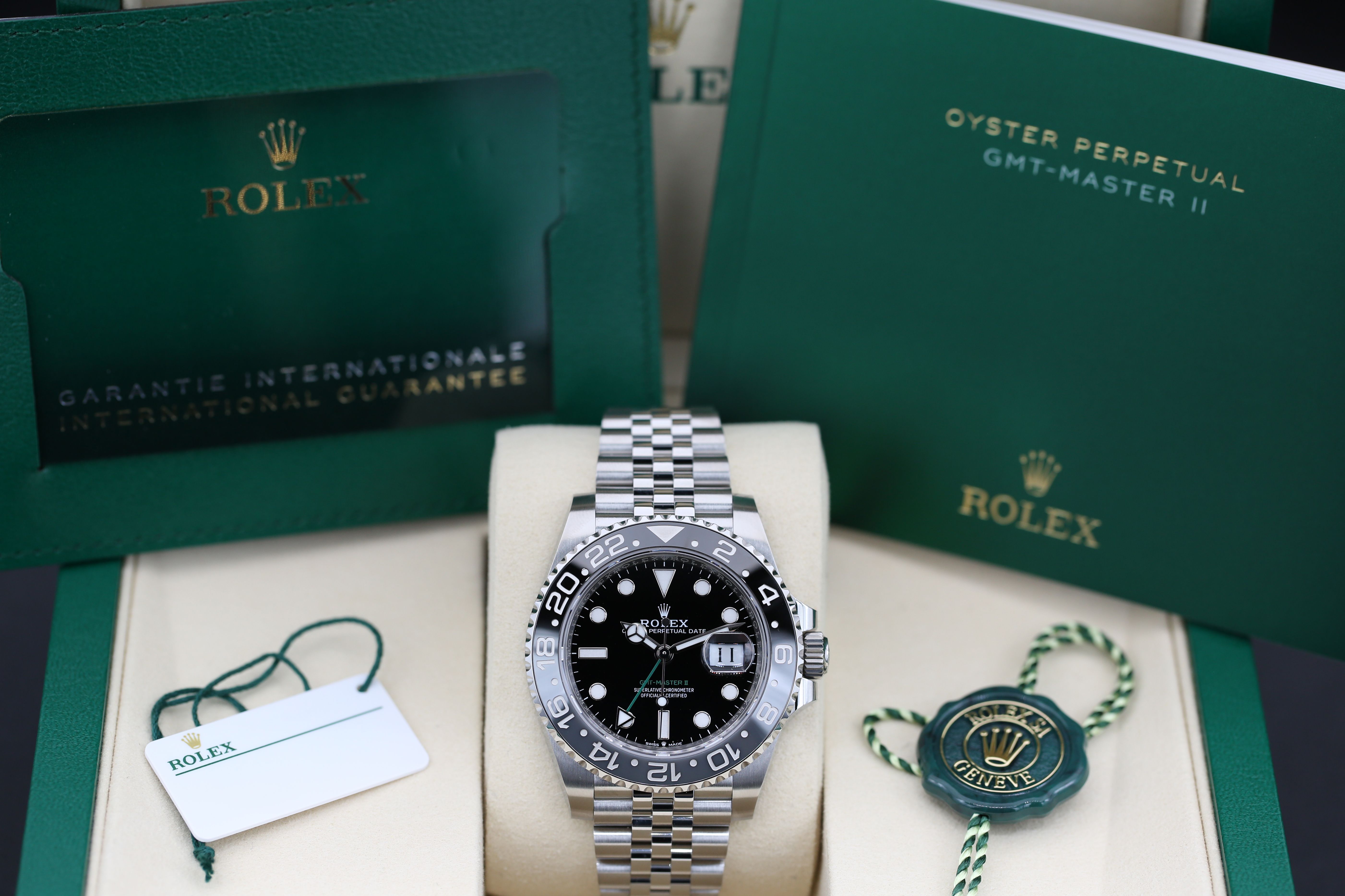 Rolex GMT Master II 126710 GRNR Thumbnail 7