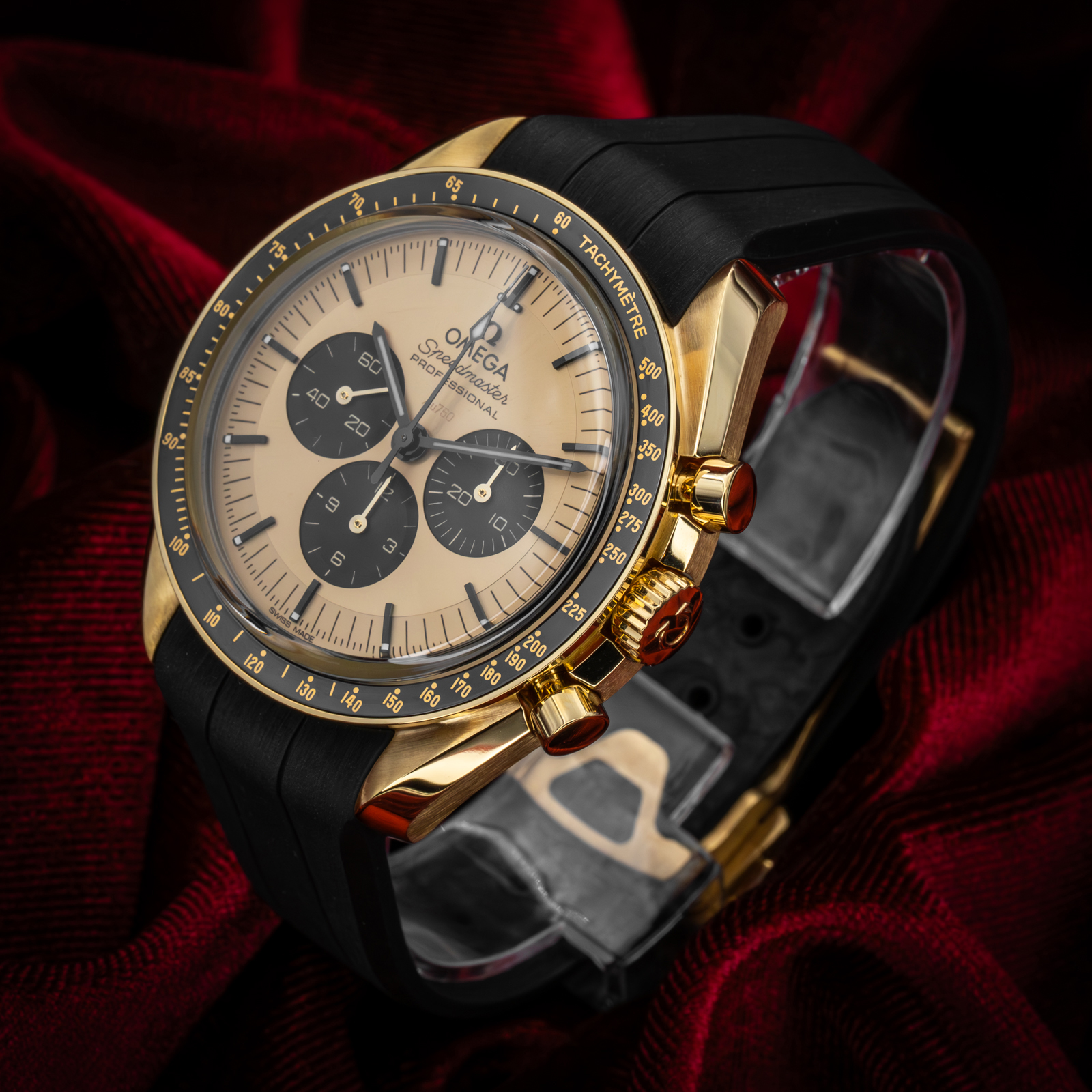 Omega Speedmaster Moonwatch 310.62.42.50.99.001 Thumbnail 4