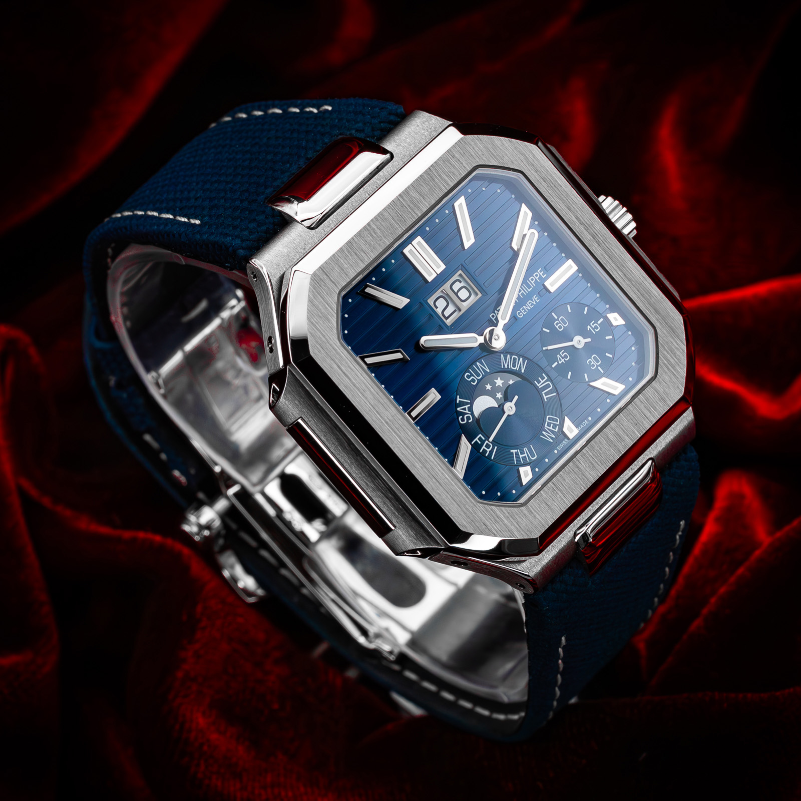 Patek Philippe Cubitus 5822P-001 Thumbnail 4