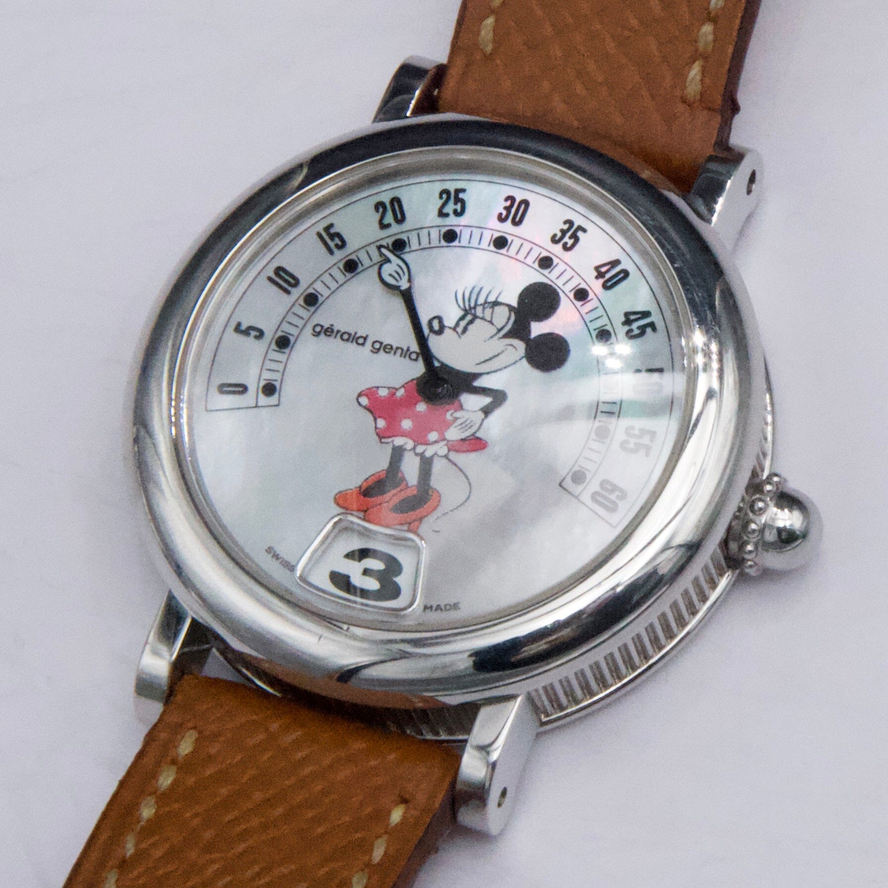 Gerald Genta Retro Fantasy G.3612.7 Thumbnail 3