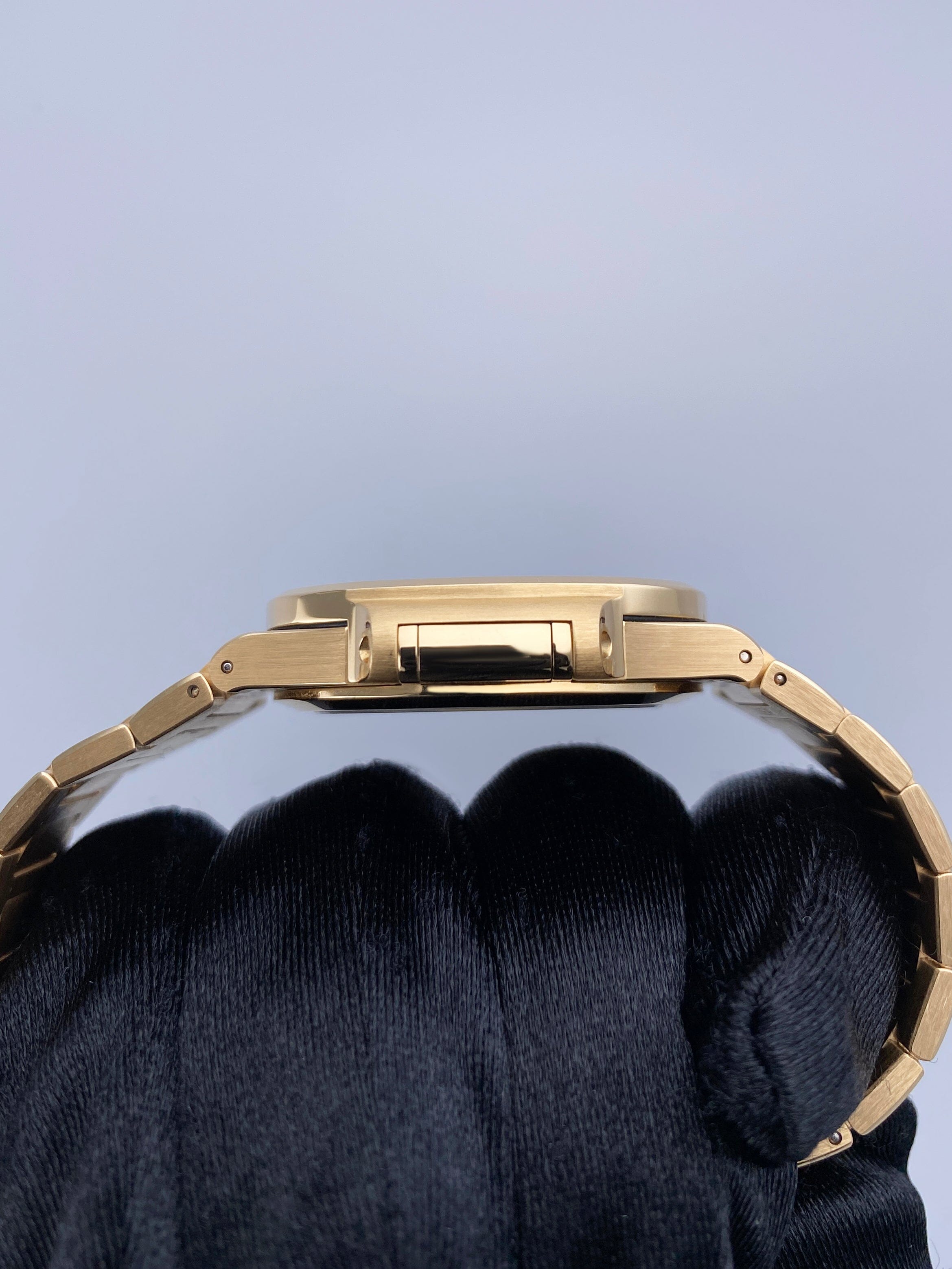 Patek Philippe Nautilus 7118/1R-010 Thumbnail 7