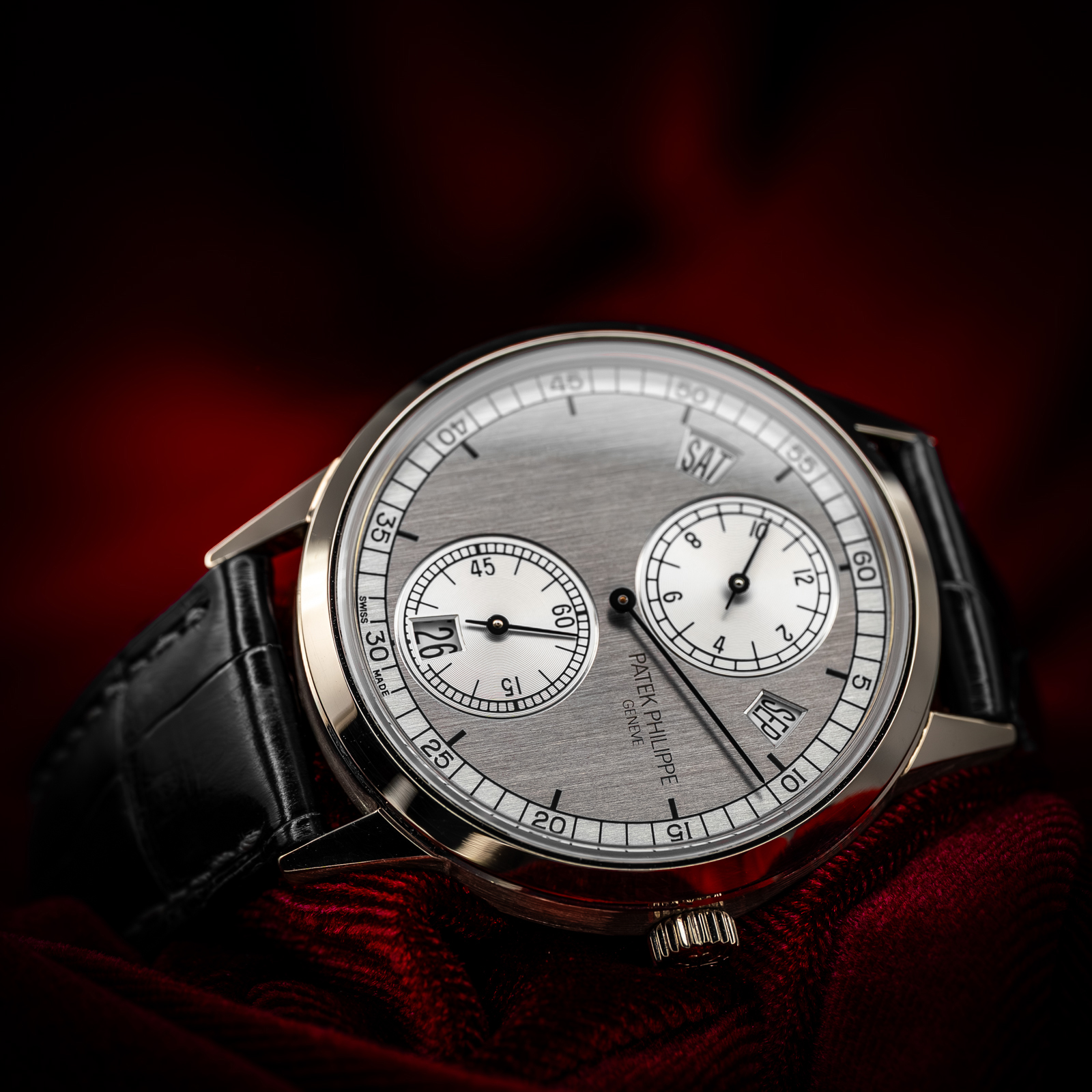 Patek Philippe Complications 5235G-001 Thumbnail 6