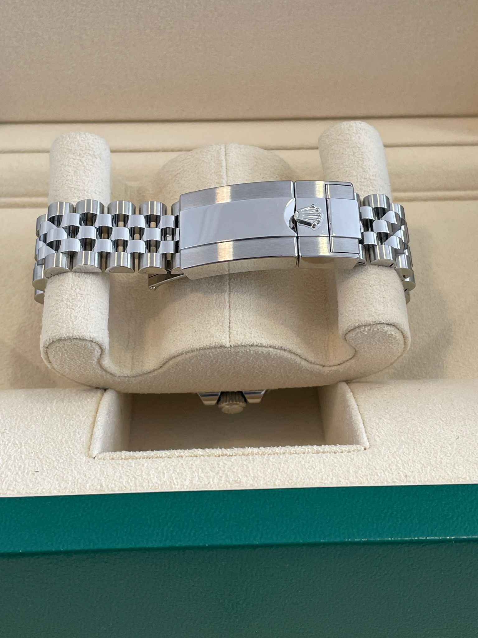 Rolex GMT Master II 116710 BLNR Thumbnail 3