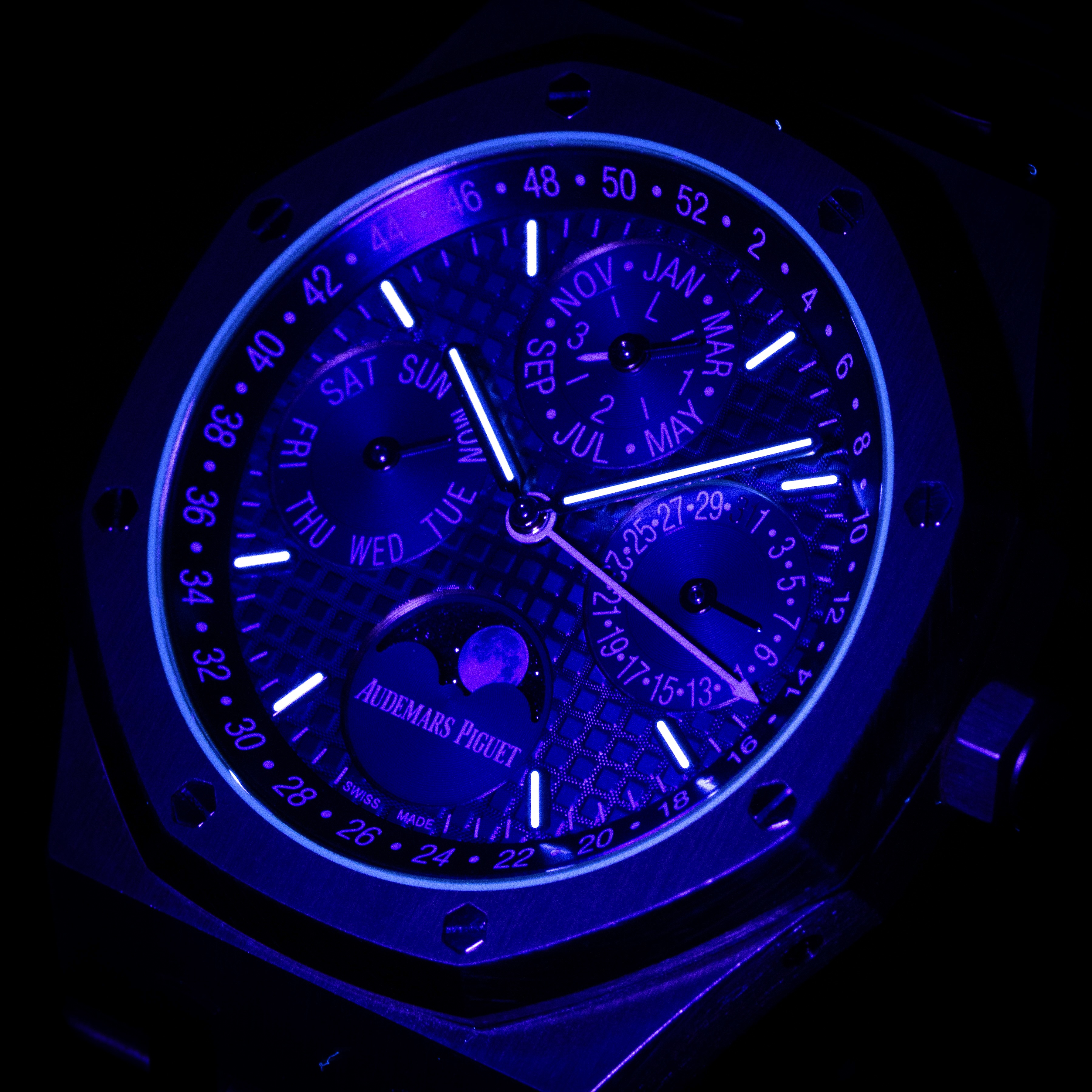 Audemars Piguet Royal Oak Perpetual Calendar 26574BA.OO.1220BA.01 Thumbnail 5