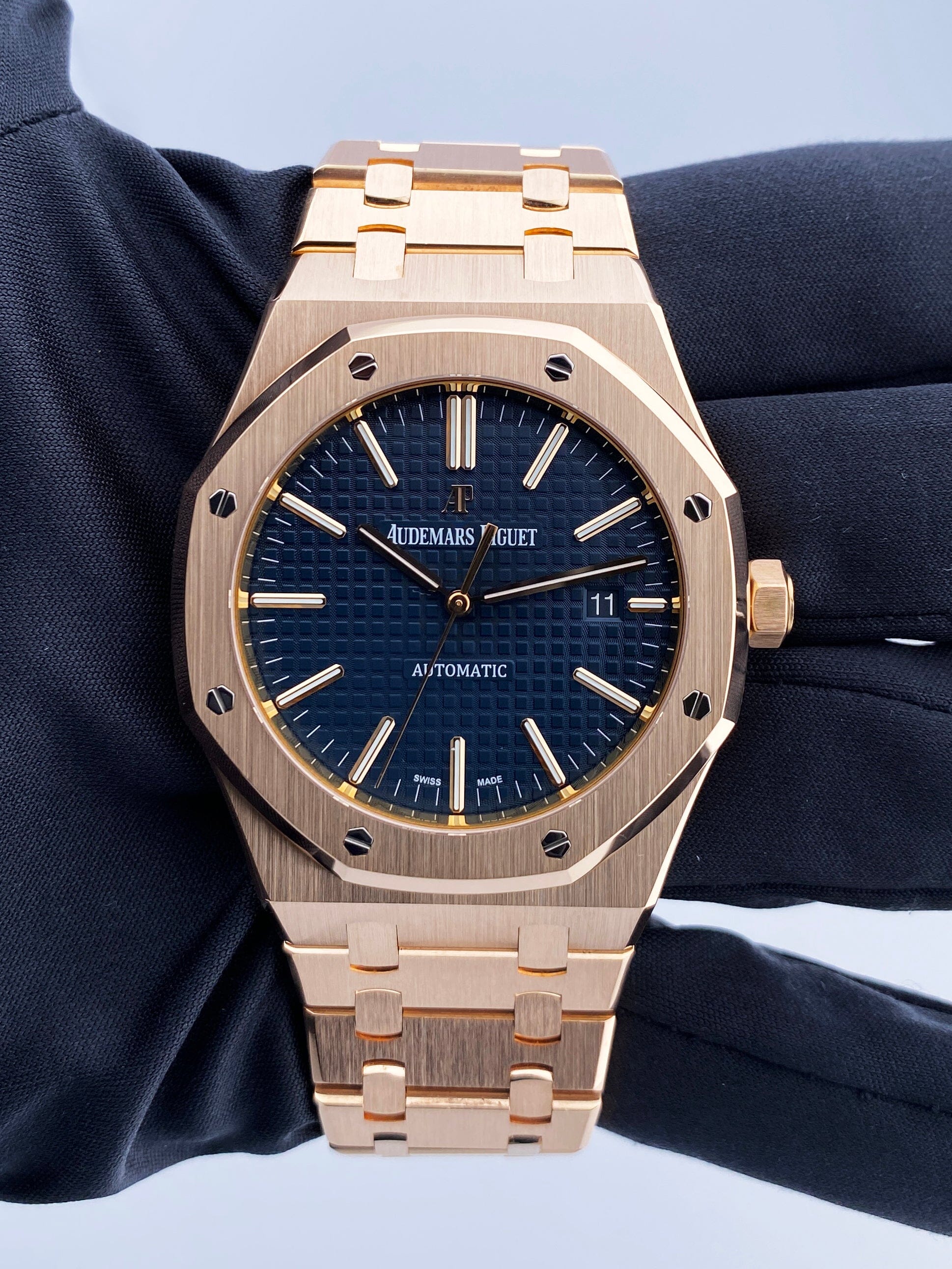 Audemars Piguet Royal Oak 15400OR.OO.1220OR.03 Thumbnail 2