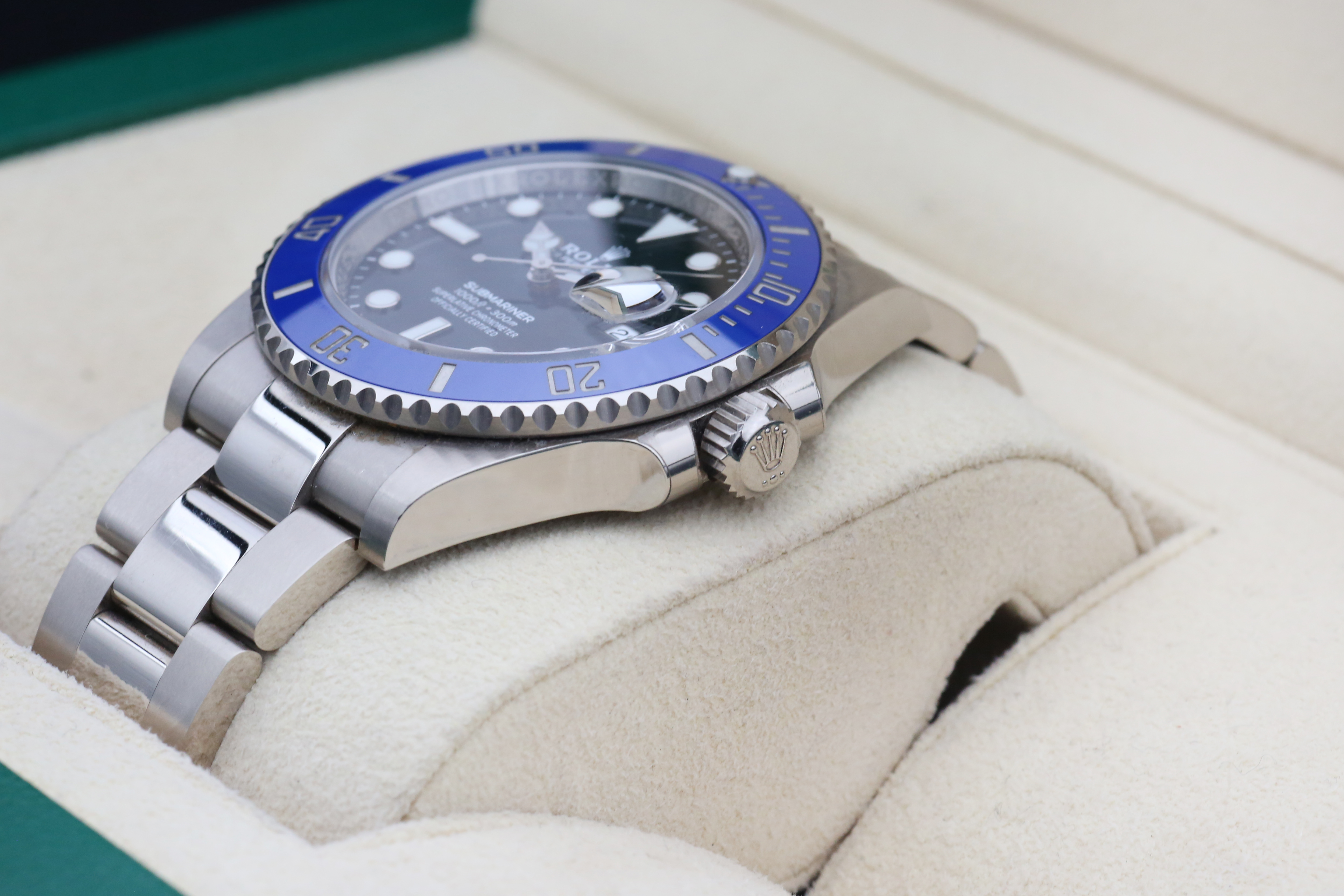 Rolex Submariner 126619 LB Thumbnail 4