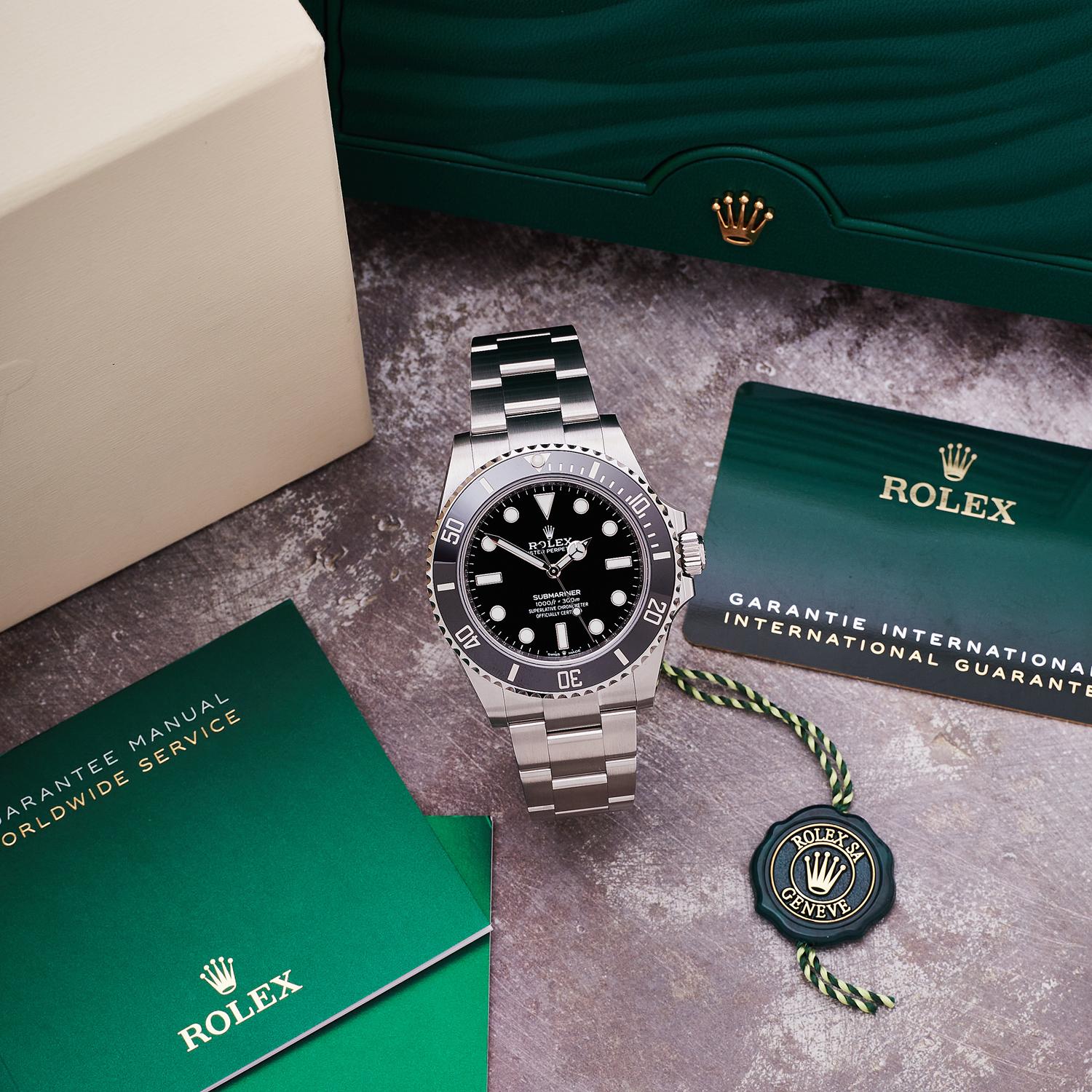 Rolex Submariner 124060 Thumbnail 5
