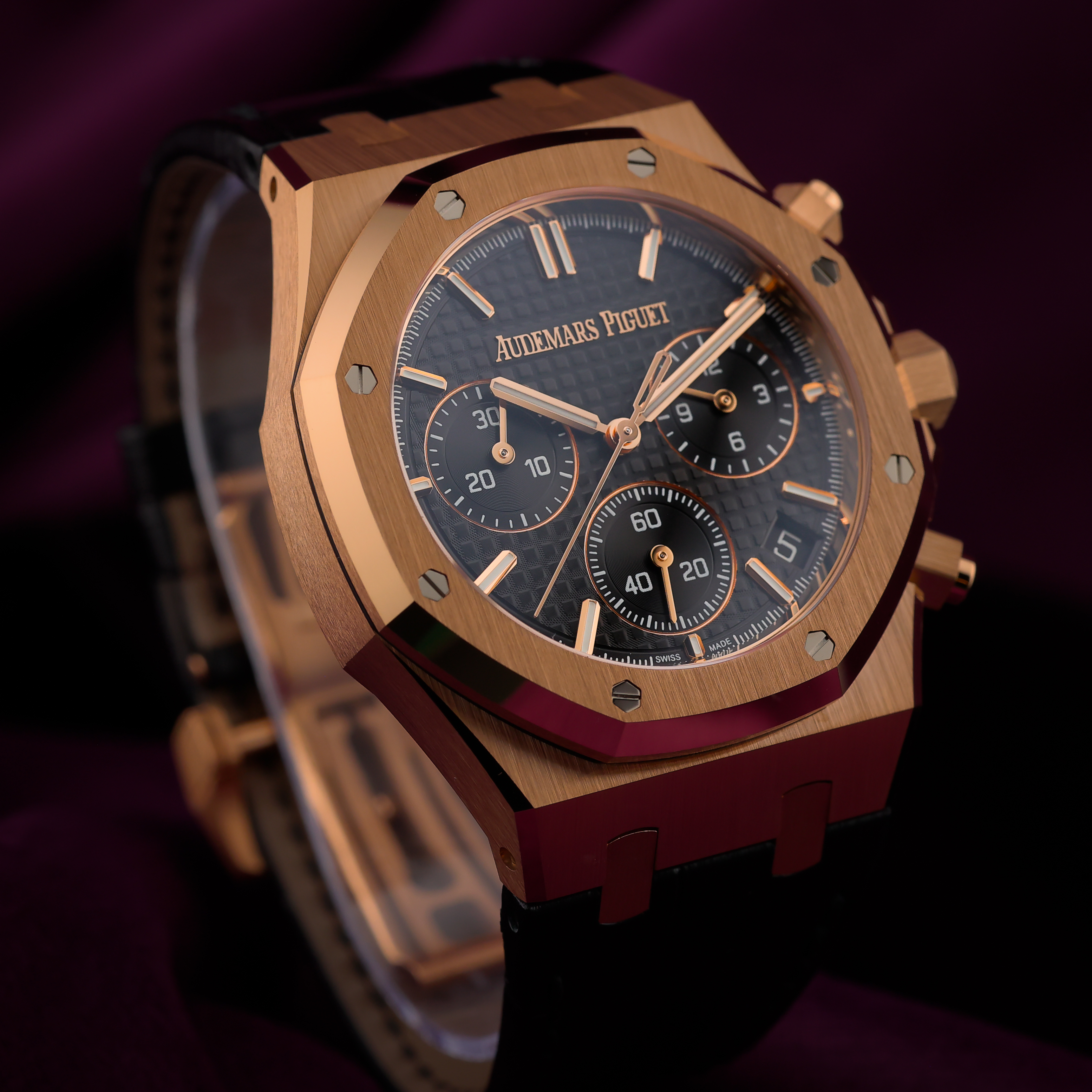 Audemars Piguet Royal Oak 26240OR.OO.D002CR.02 Thumbnail 3