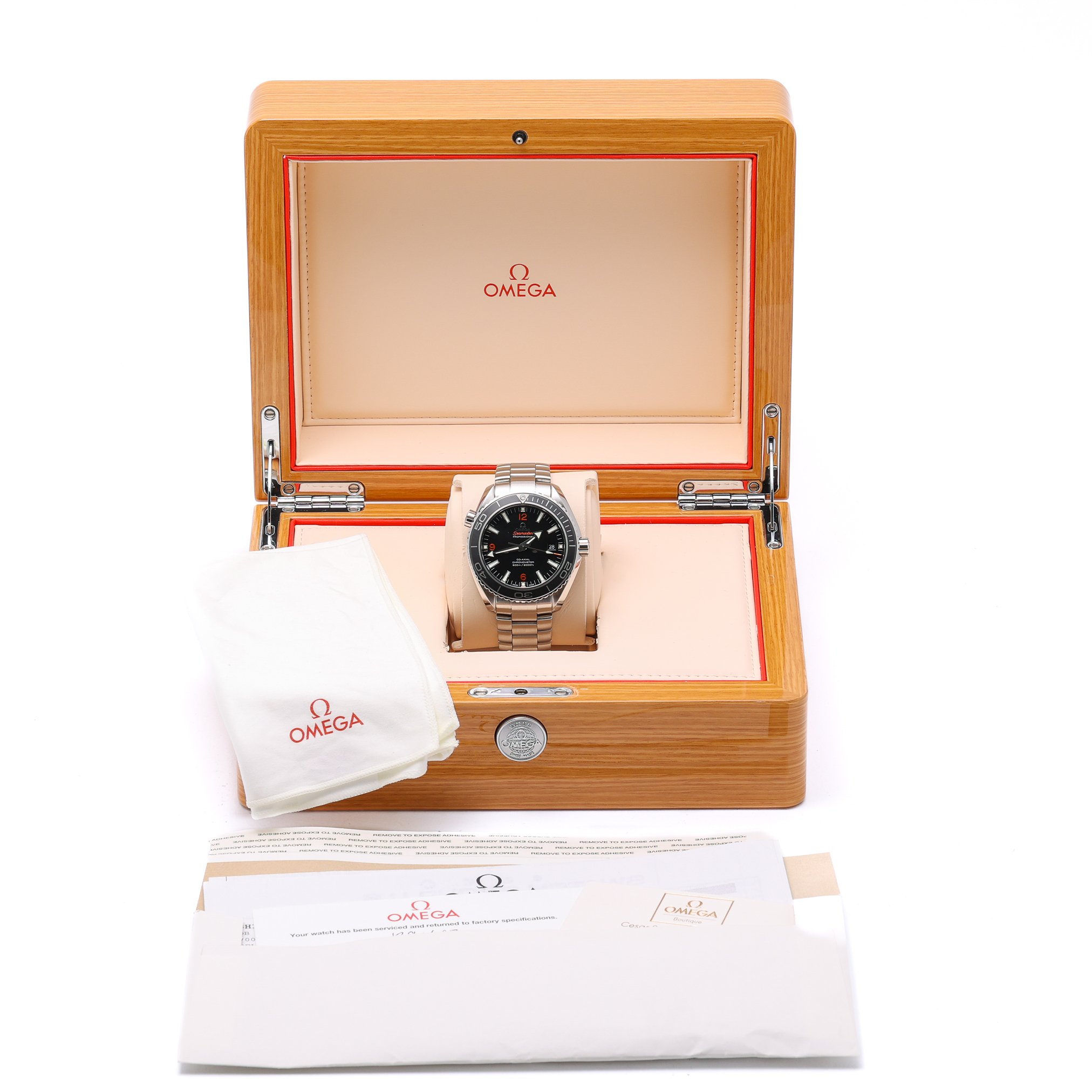 Omega Planet Ocean 232.30.46.21.01.003 Thumbnail 7