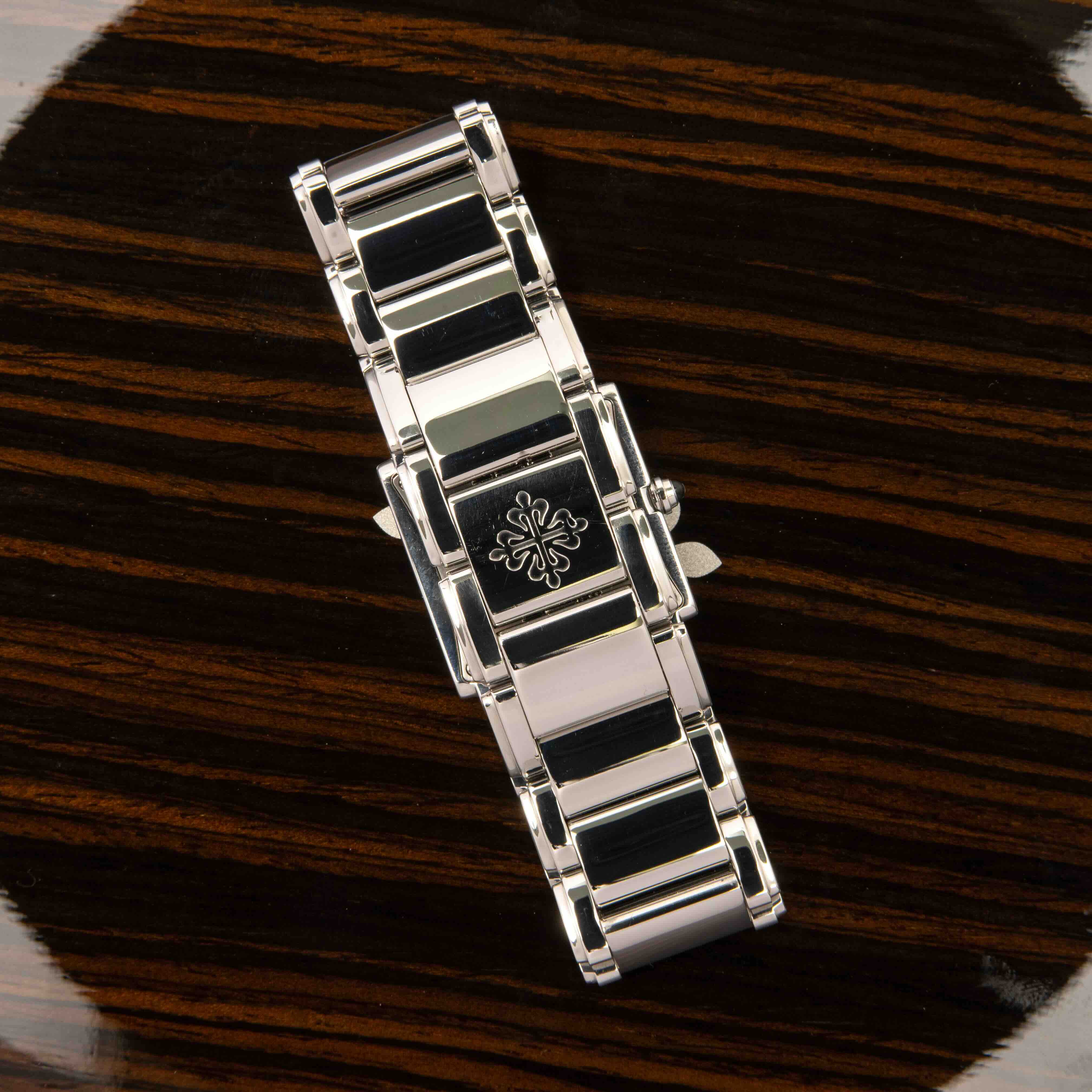 Patek Philippe Twenty-4 4910/10A-010 Thumbnail 3