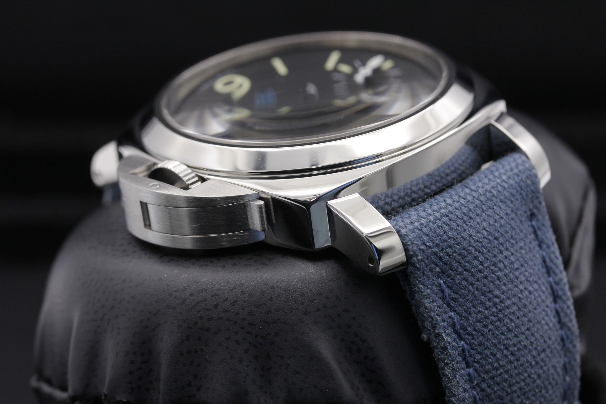 Panerai Luminor Logo PAM00777 Thumbnail 4