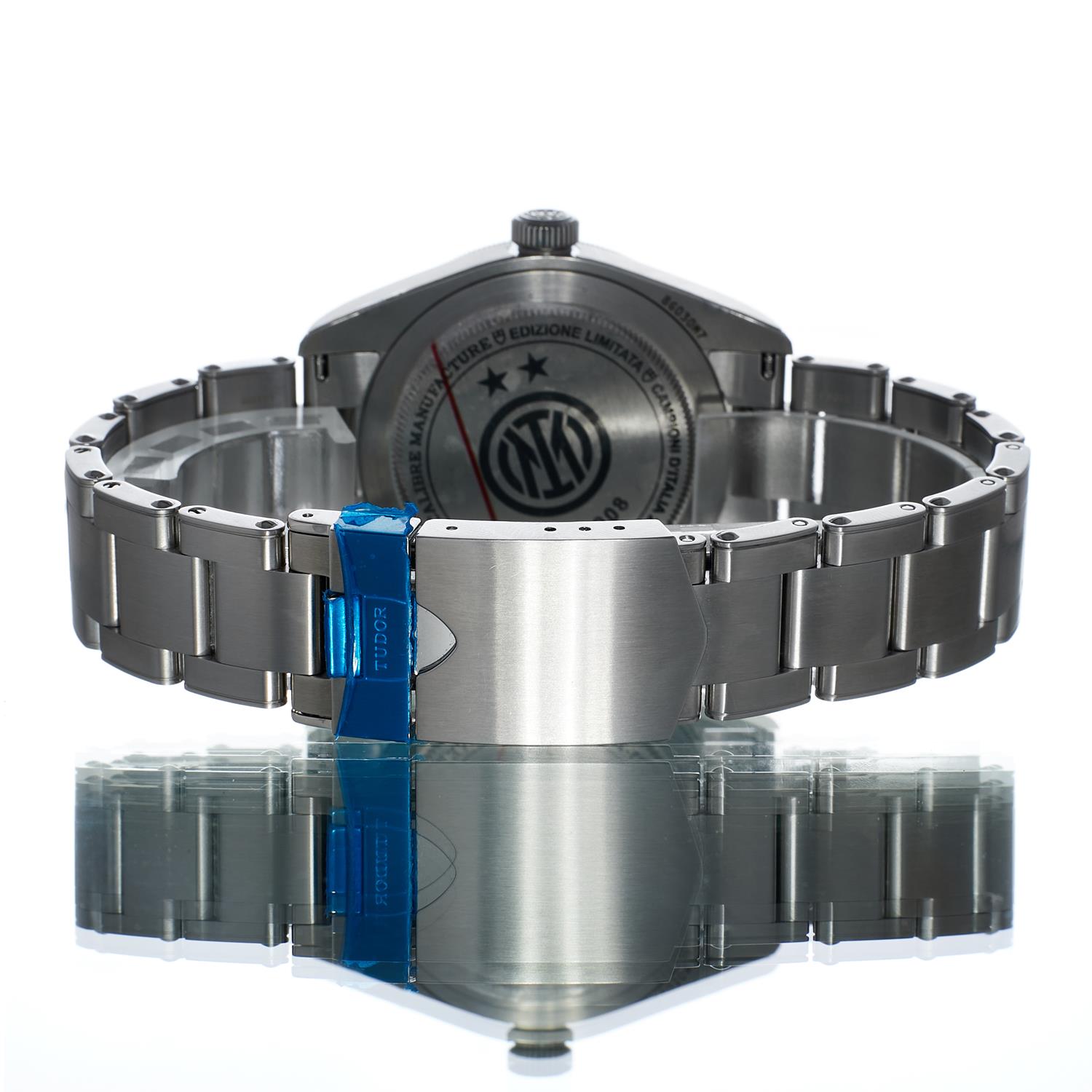 Tudor Black Bay 58 M79030N-0025 Thumbnail 3