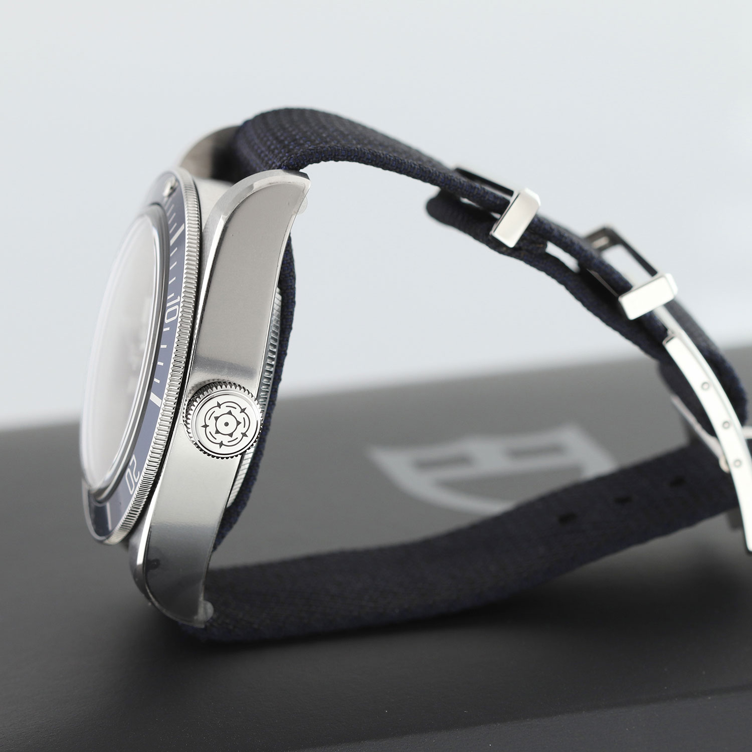 Tudor Heritage Black Bay 79220B Thumbnail 3