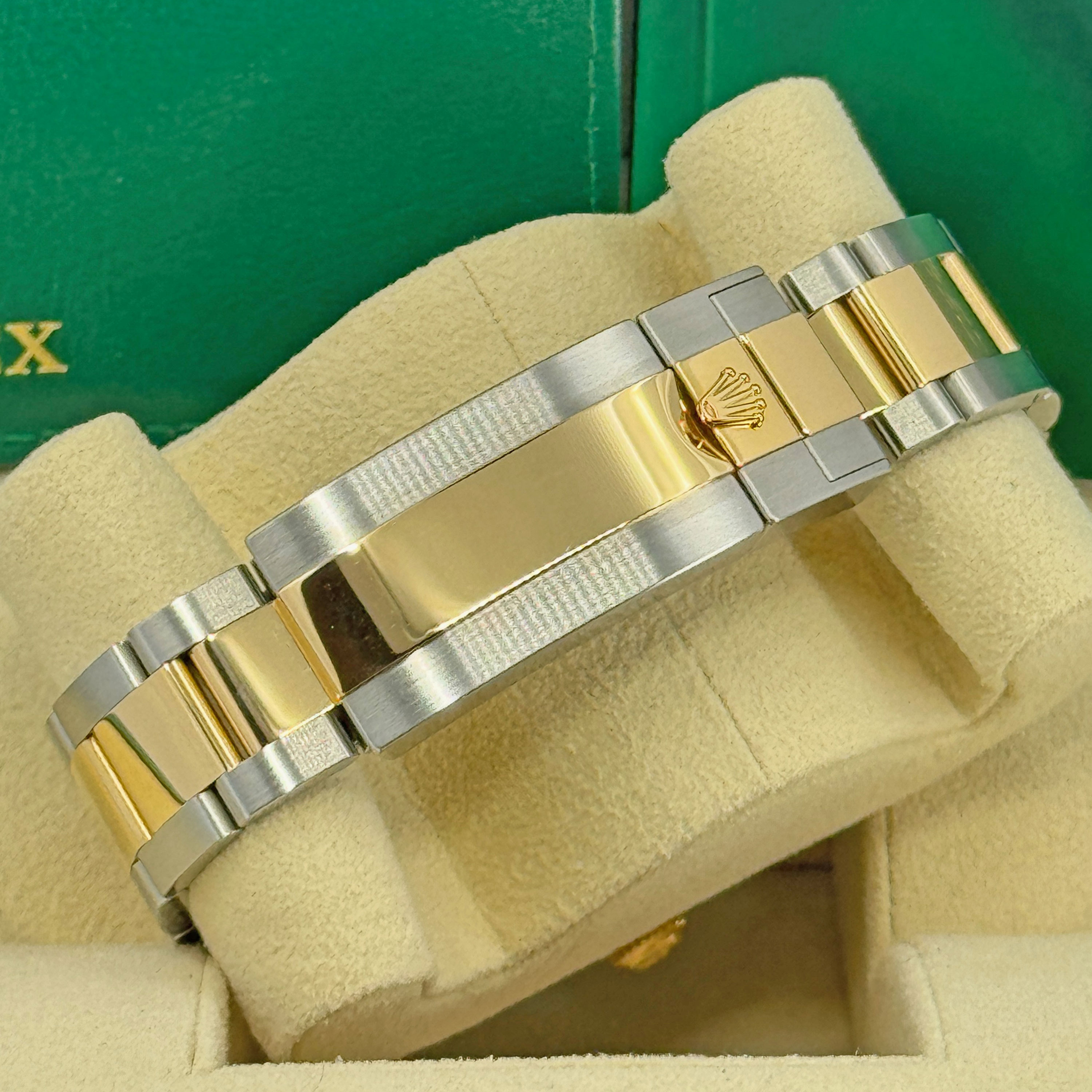 Rolex Submariner 126613 LB Thumbnail 3