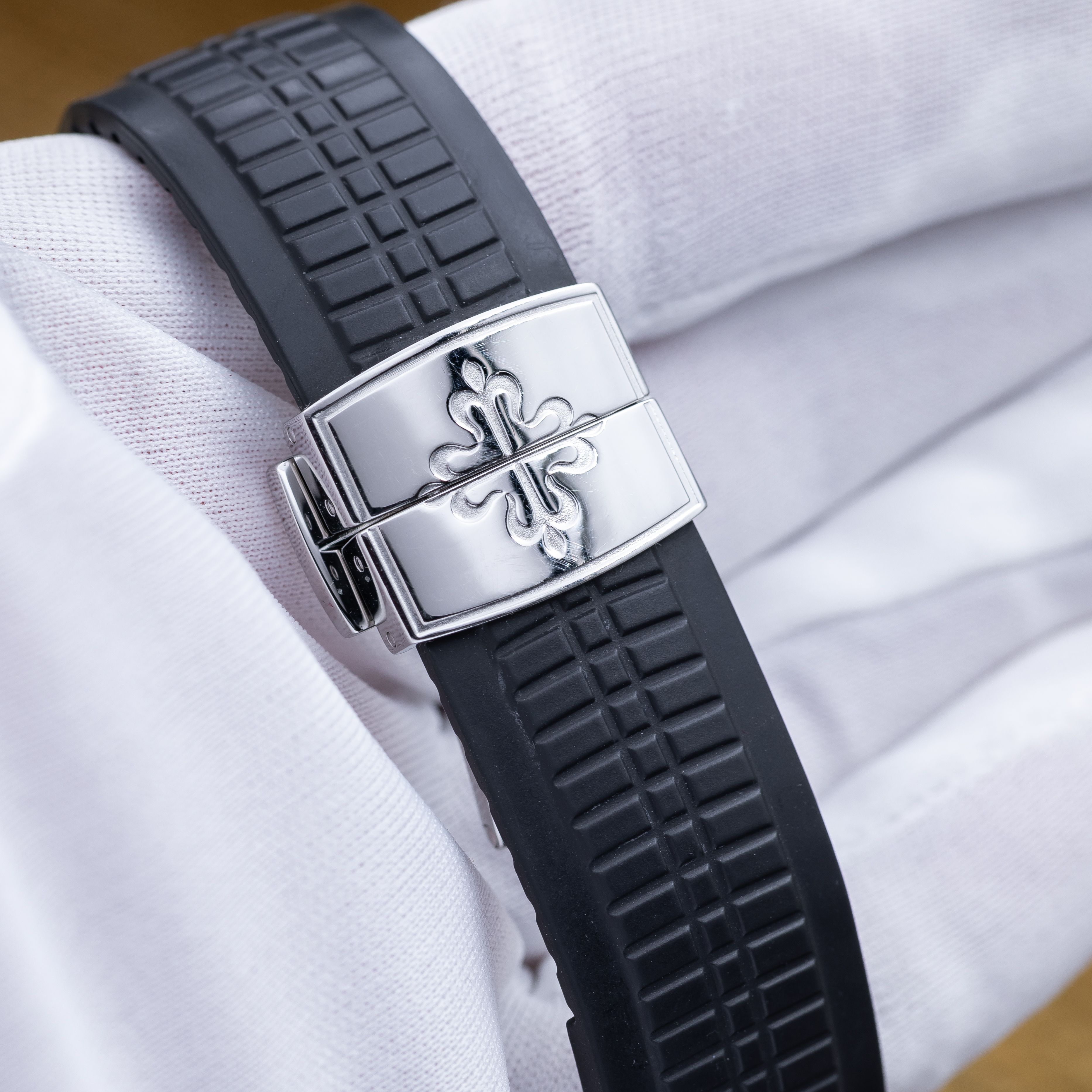 Patek Philippe Aquanaut 5167A-001 Thumbnail 3