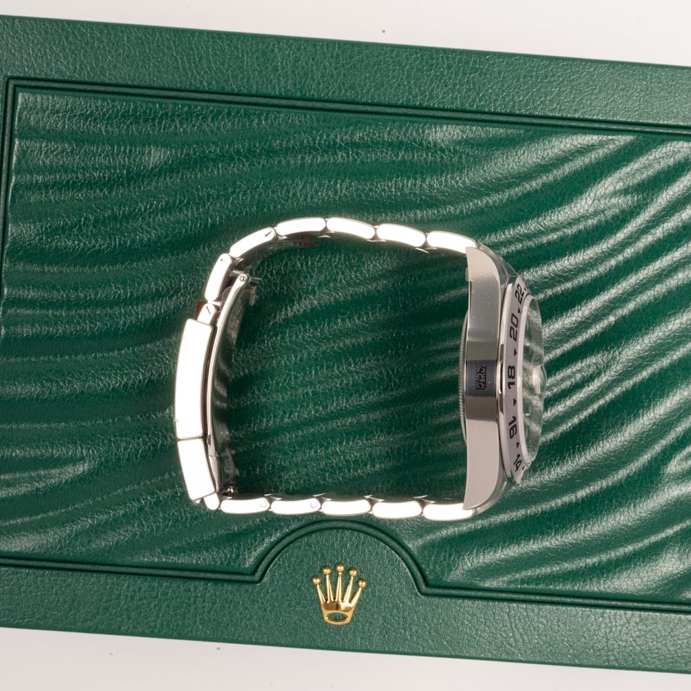 Rolex Explorer II 226570 Thumbnail 4