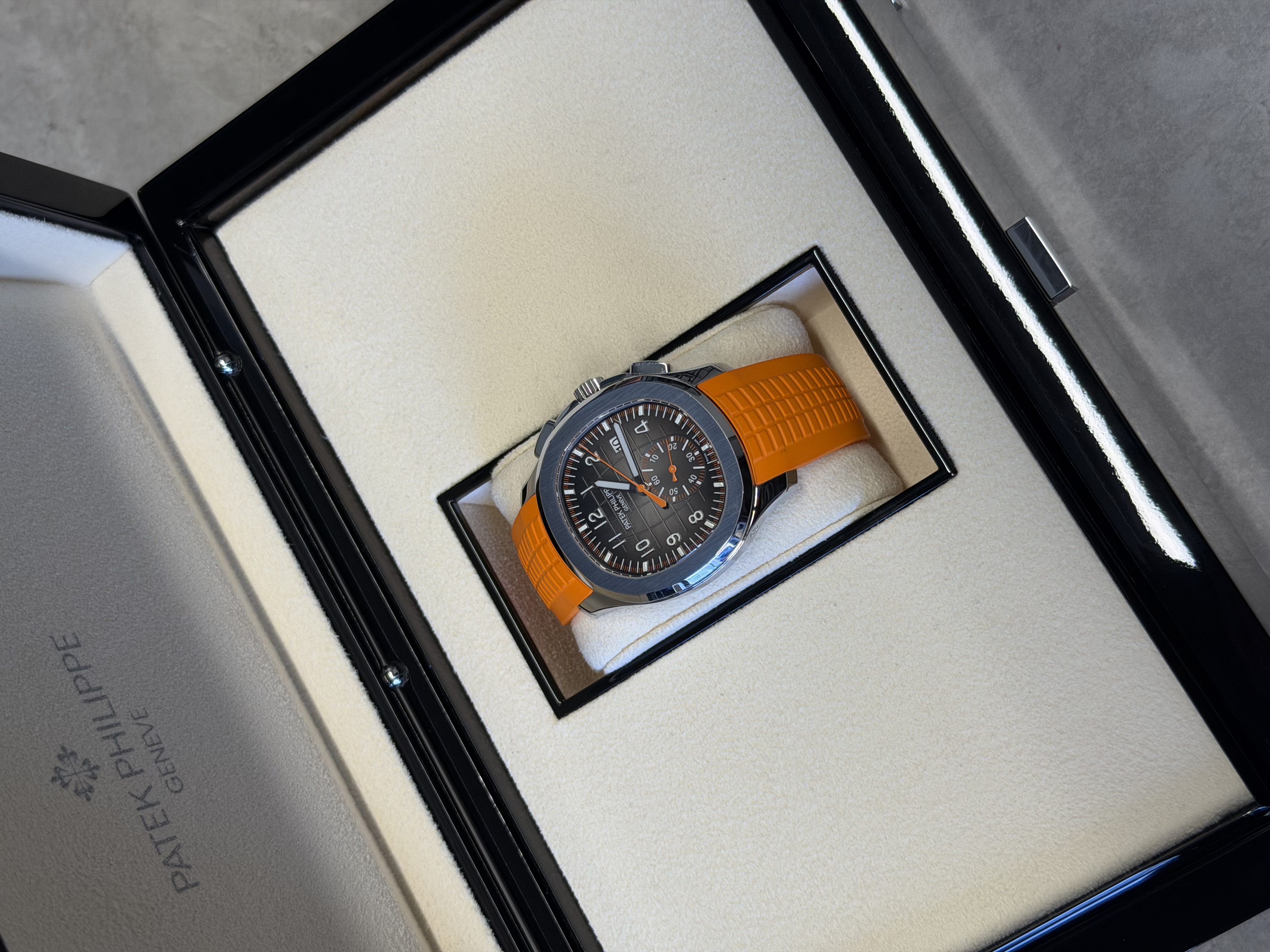 Patek Philippe Aquanaut 5968A-001 Thumbnail 4