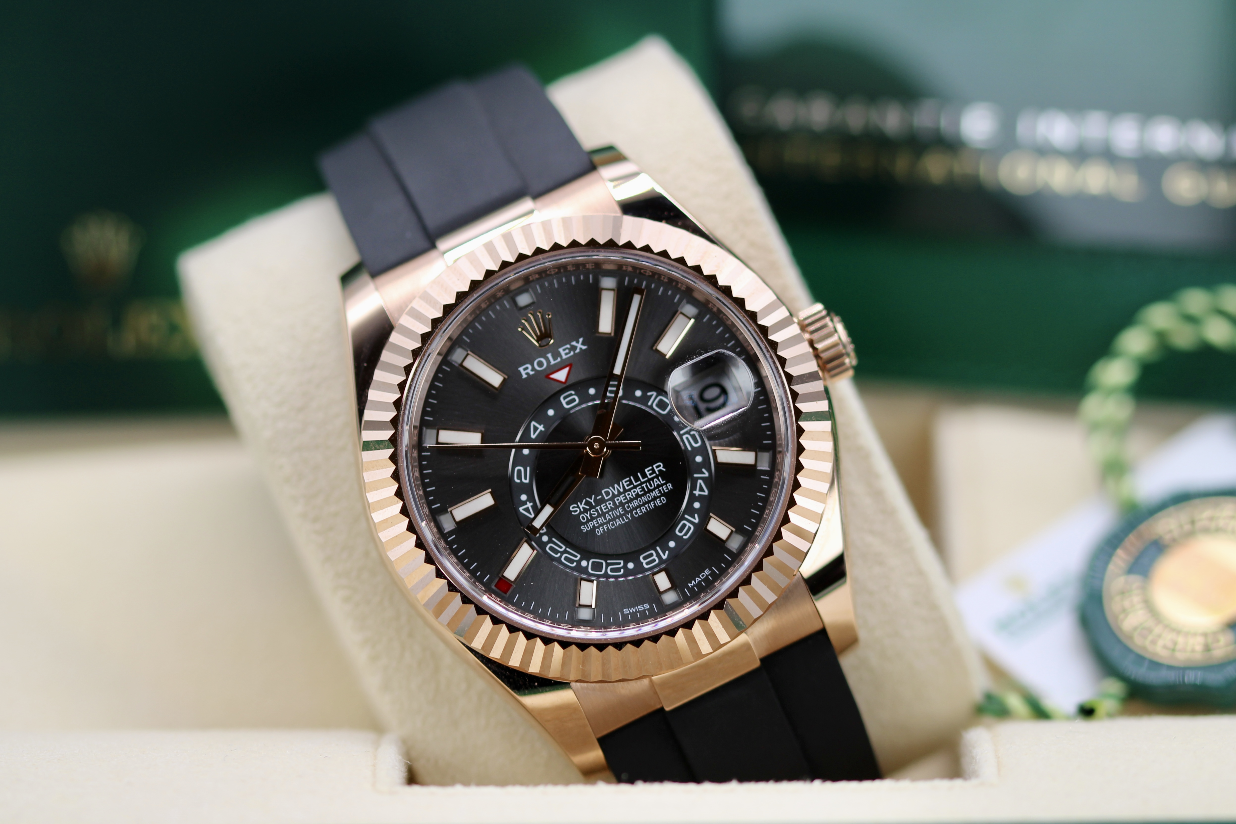 Rolex Sky-Dweller 326235 Thumbnail 6