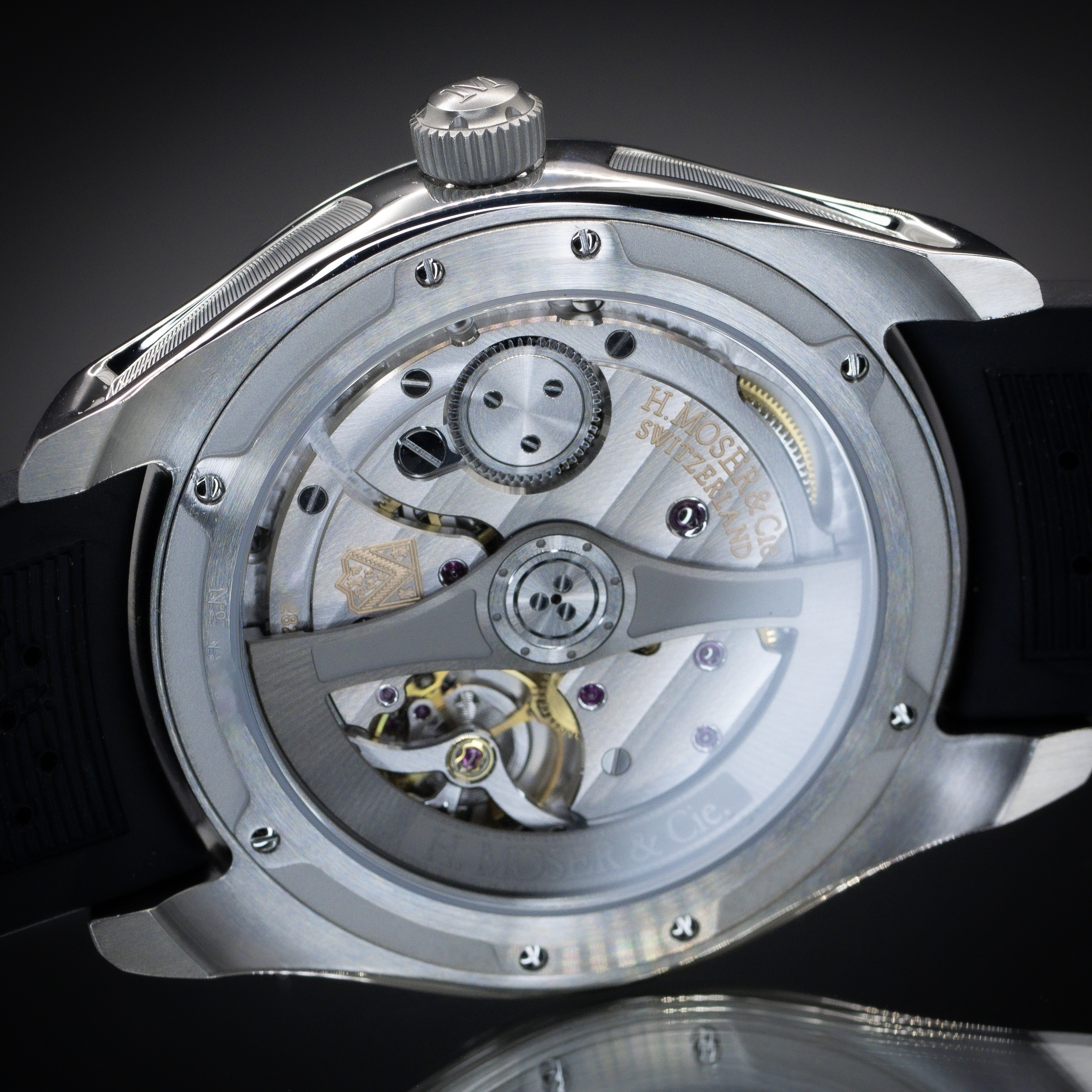 H. Moser and Cie Pioneer 3200-1207 Thumbnail 4