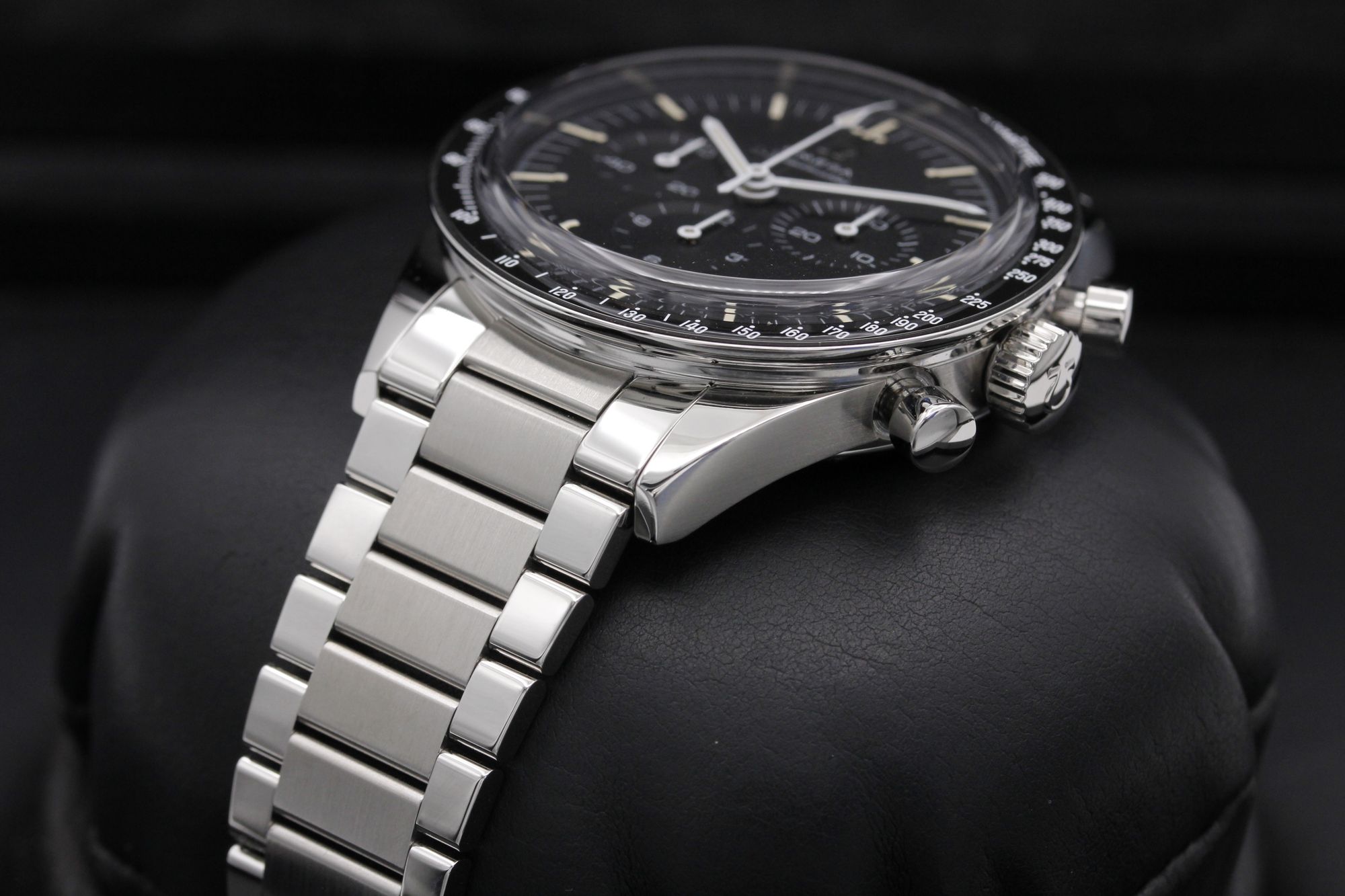 Omega Speedmaster Calibre 321 311.30.40.30.01.001 Thumbnail 2