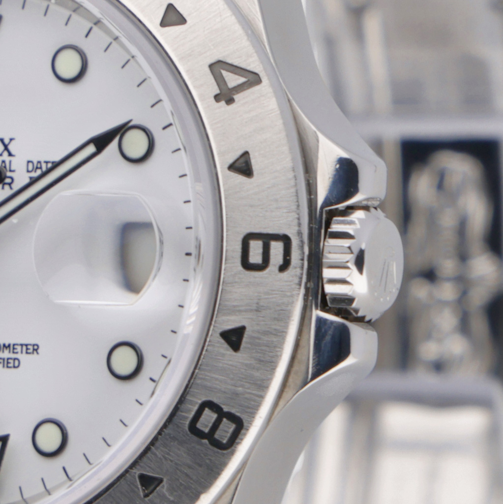 Rolex Explorer II 16570 Thumbnail 3
