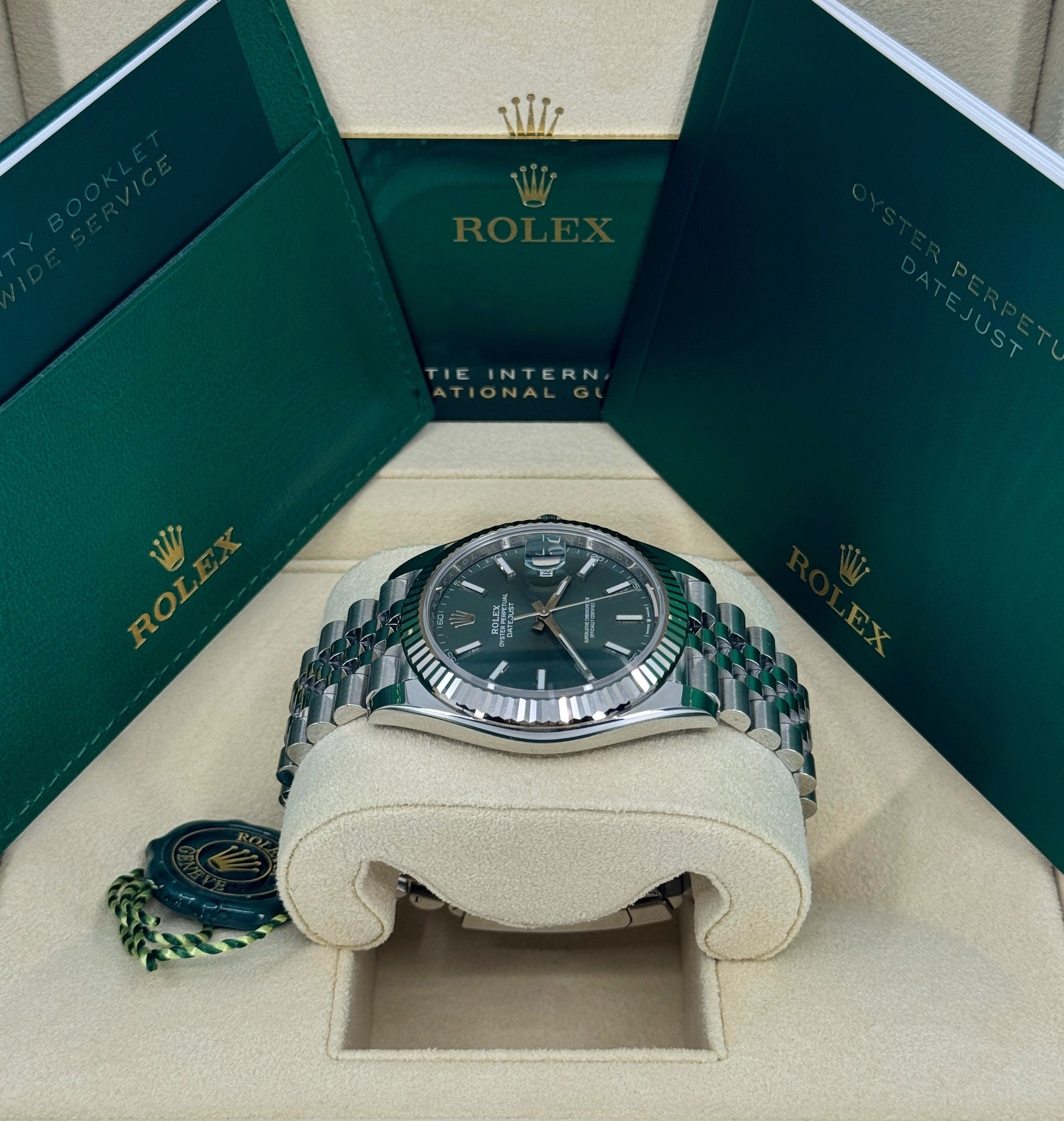 Rolex Datejust 41 126334 Thumbnail 2