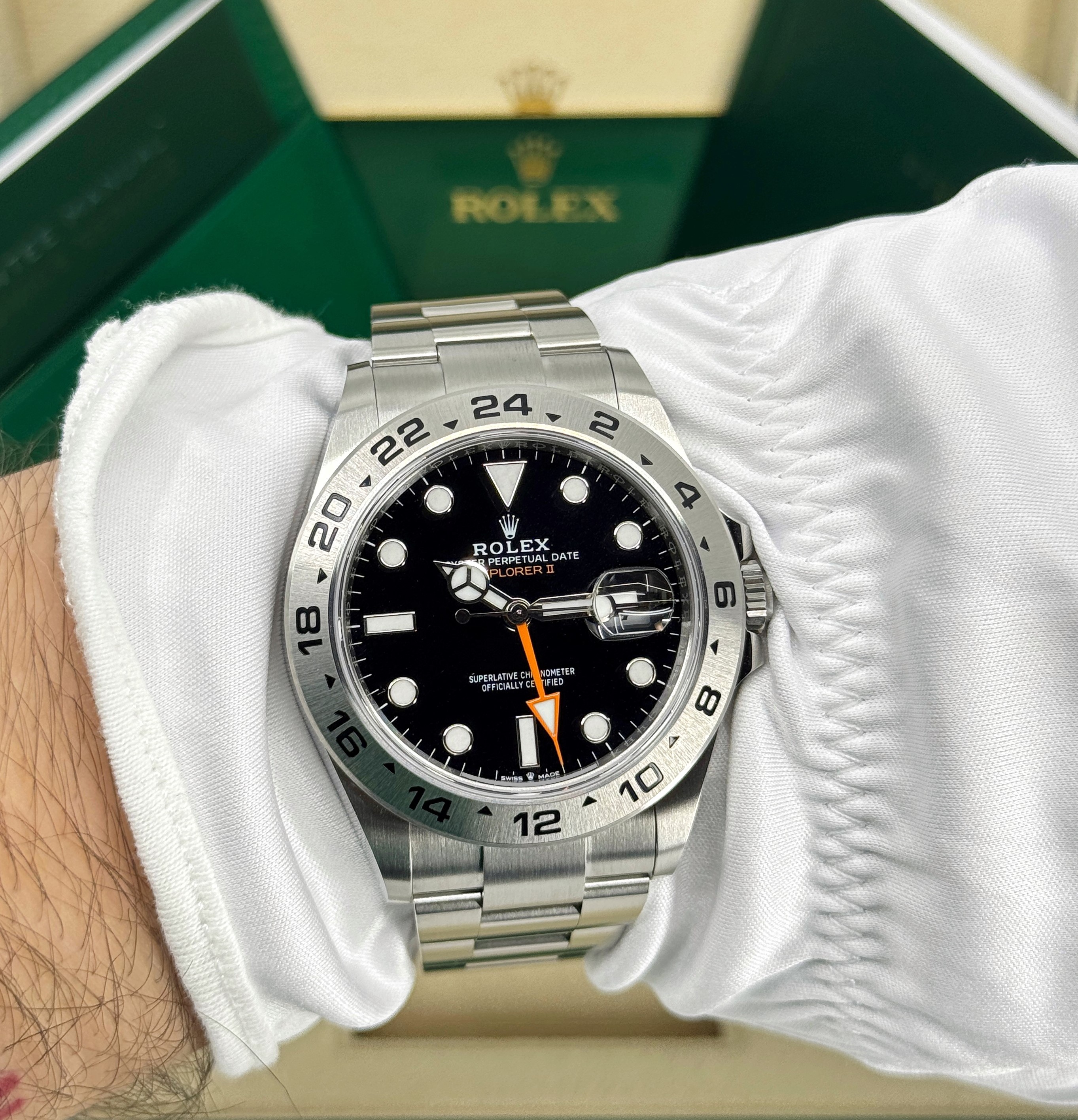 Rolex Explorer II 226570 Thumbnail 5