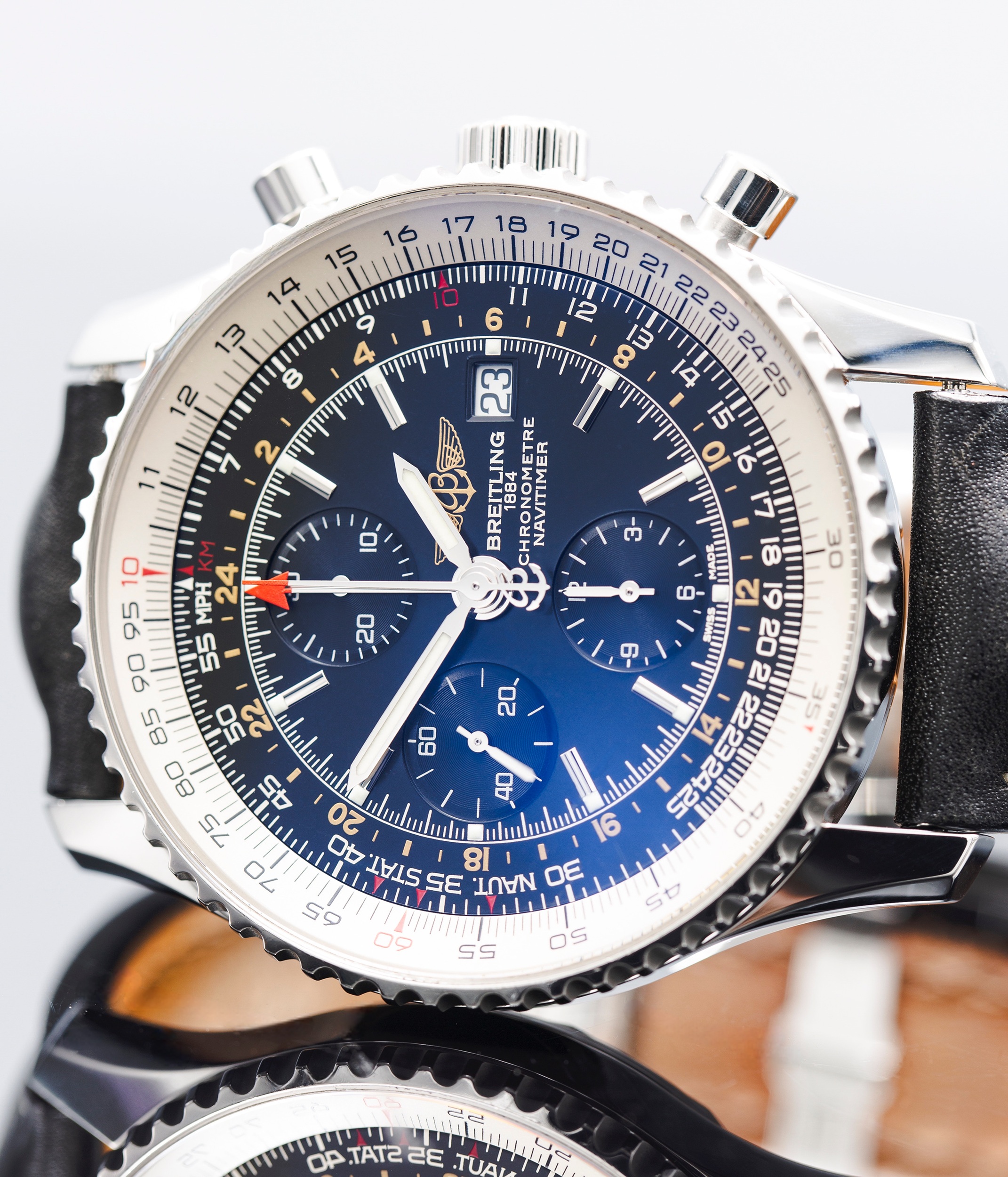 Breitling Navitimer World K24322 Thumbnail 6