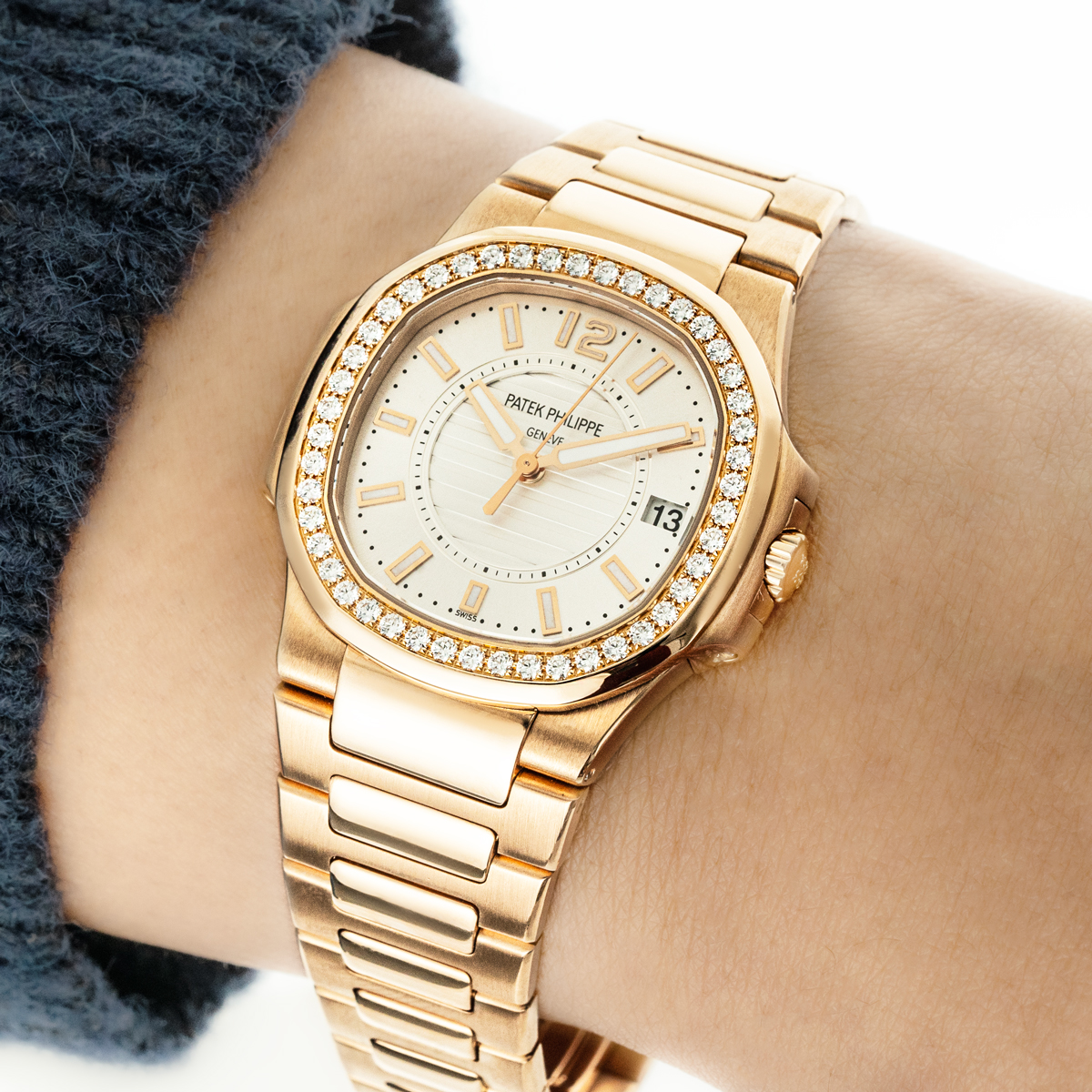 Patek Philippe Nautilus 7010/1R-001 Thumbnail 5