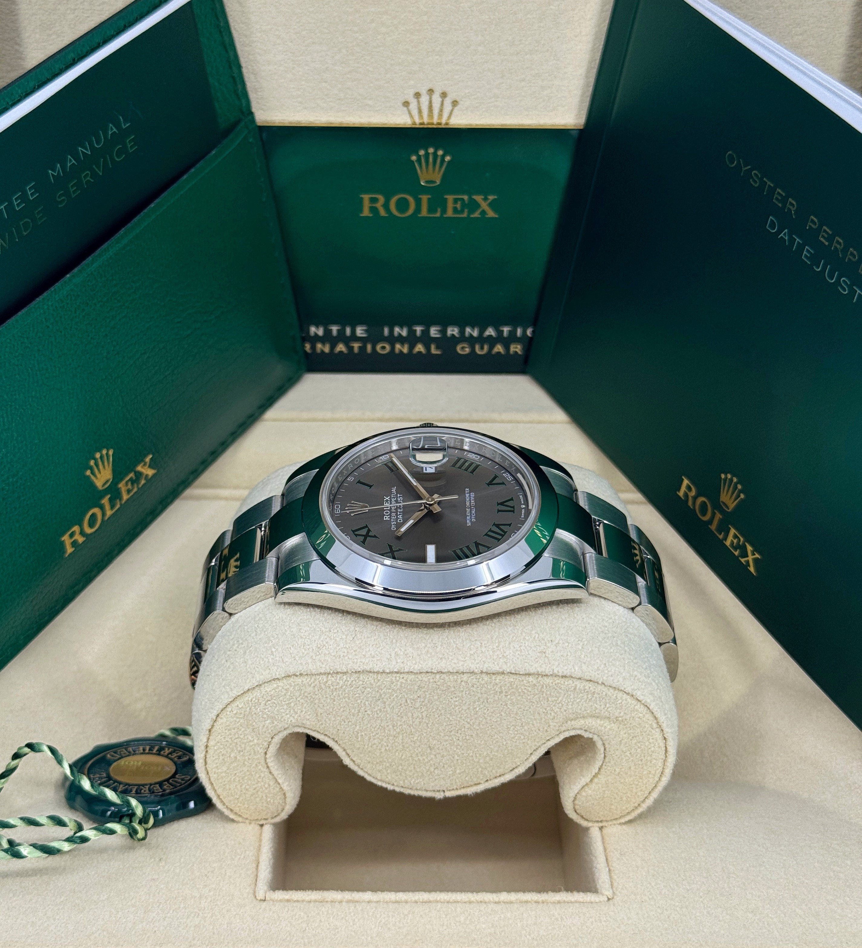 Rolex Datejust 41 126300 Thumbnail 2