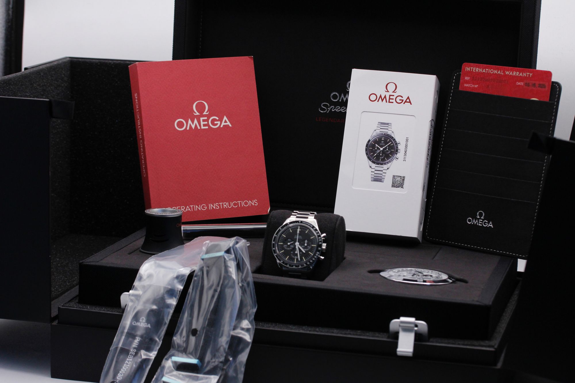 Omega Speedmaster Calibre 321 311.30.40.30.01.001 Thumbnail 5
