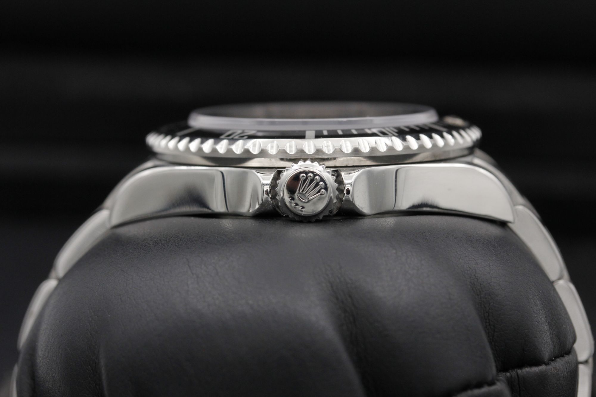 Rolex Sea-Dweller 16600 Thumbnail 3