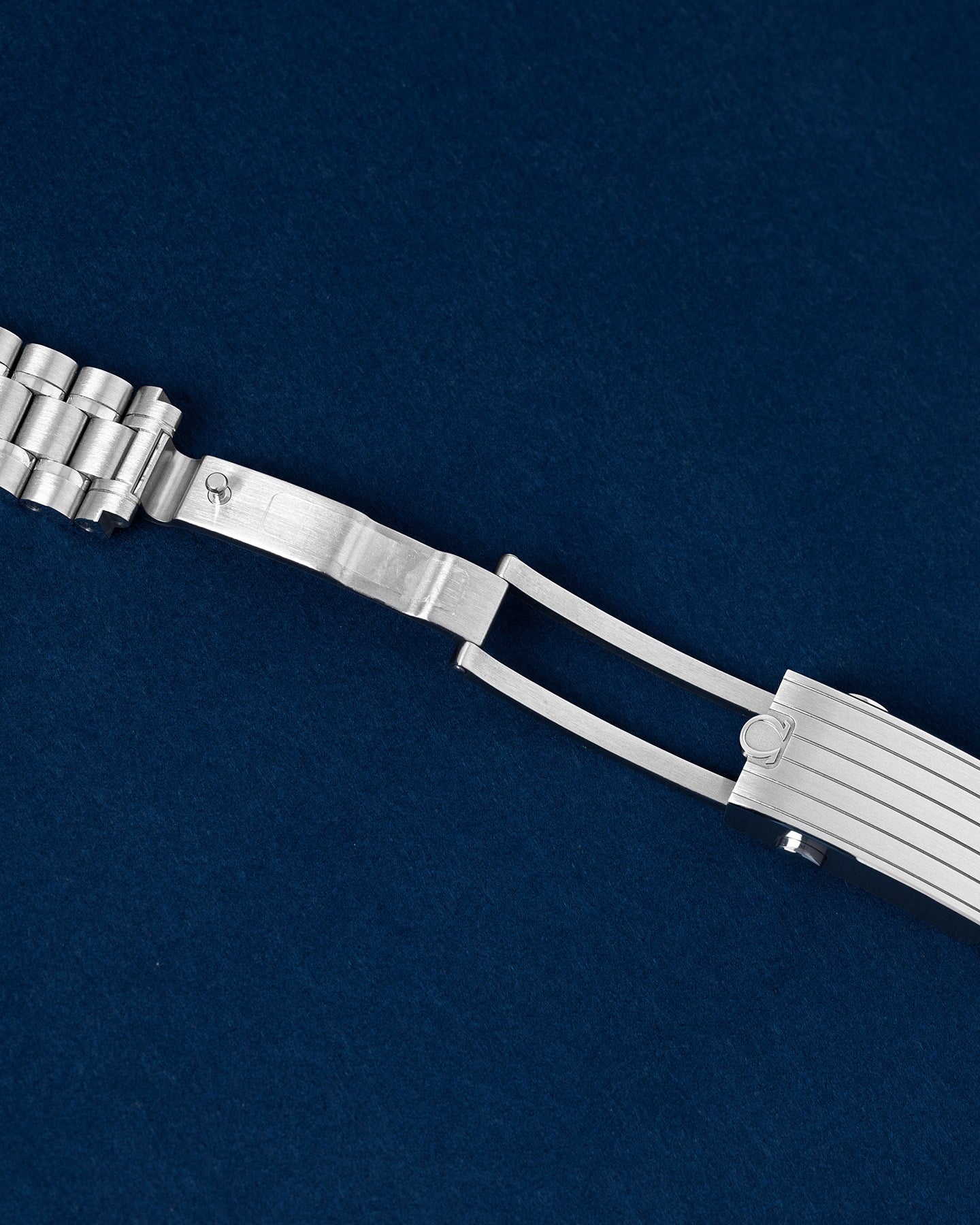 Omega Speedmaster Moonwatch Professional 310.30.42.50.04.001 Thumbnail 4