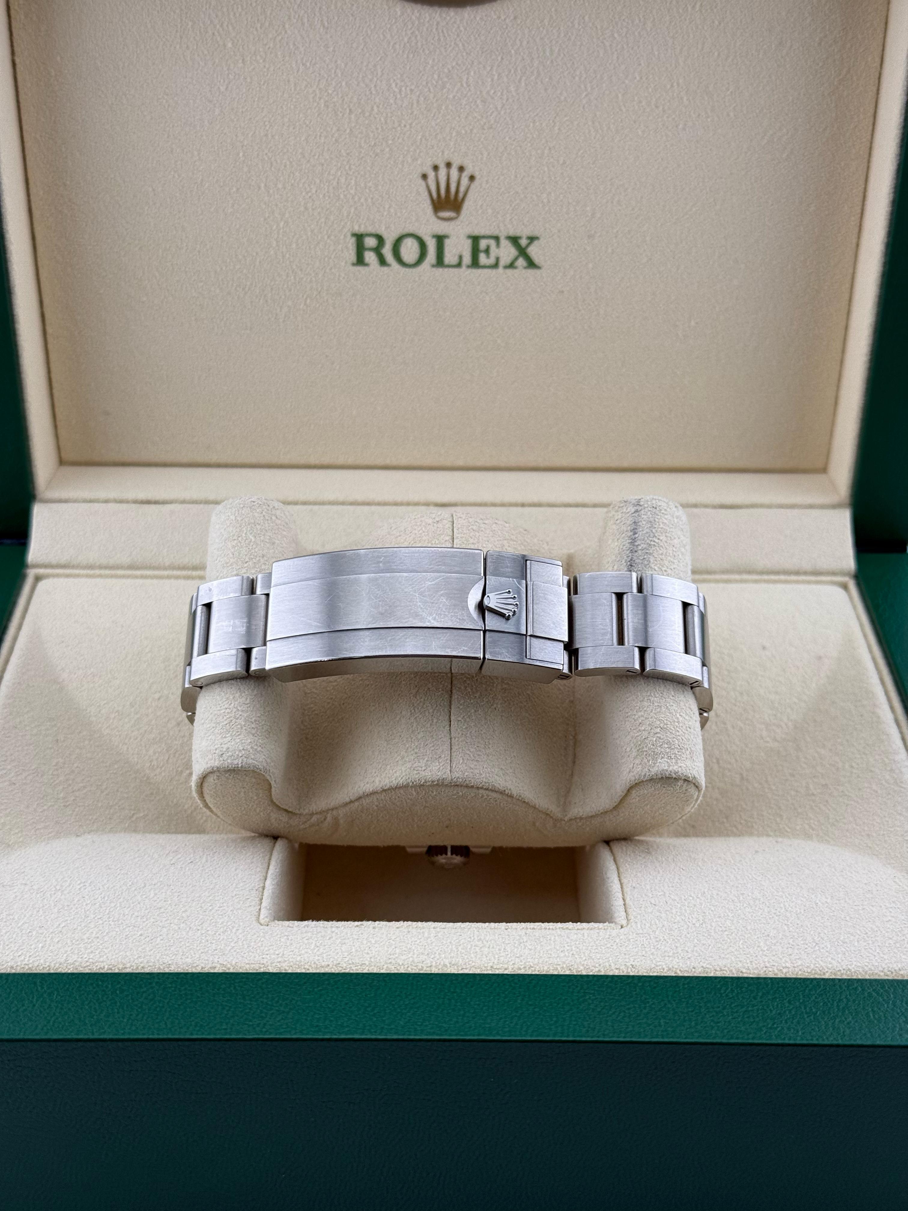 Rolex Submariner 126610 LN Thumbnail 5