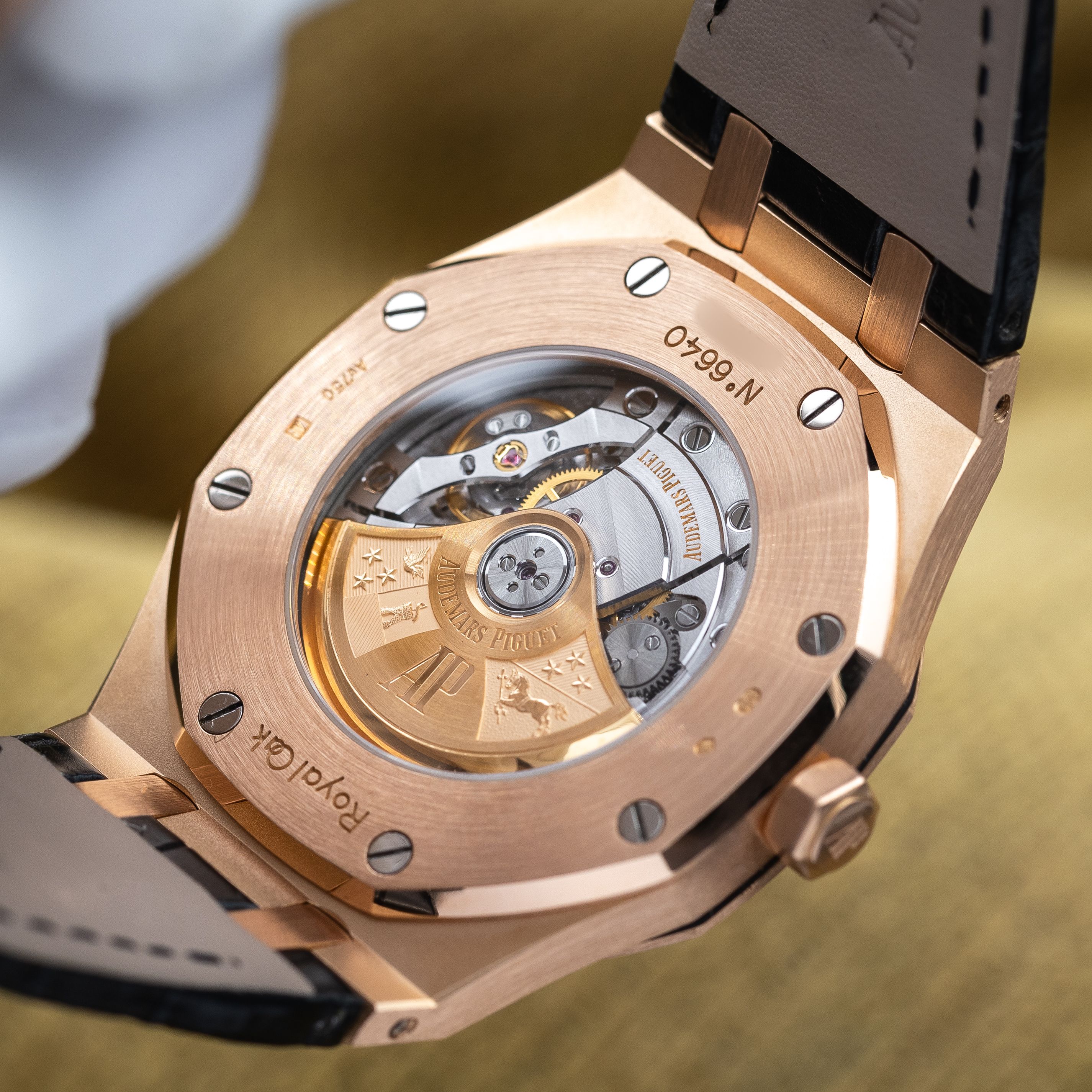 Audemars Piguet Royal Oak 15400OR.OO.D088CR.01 Thumbnail 4