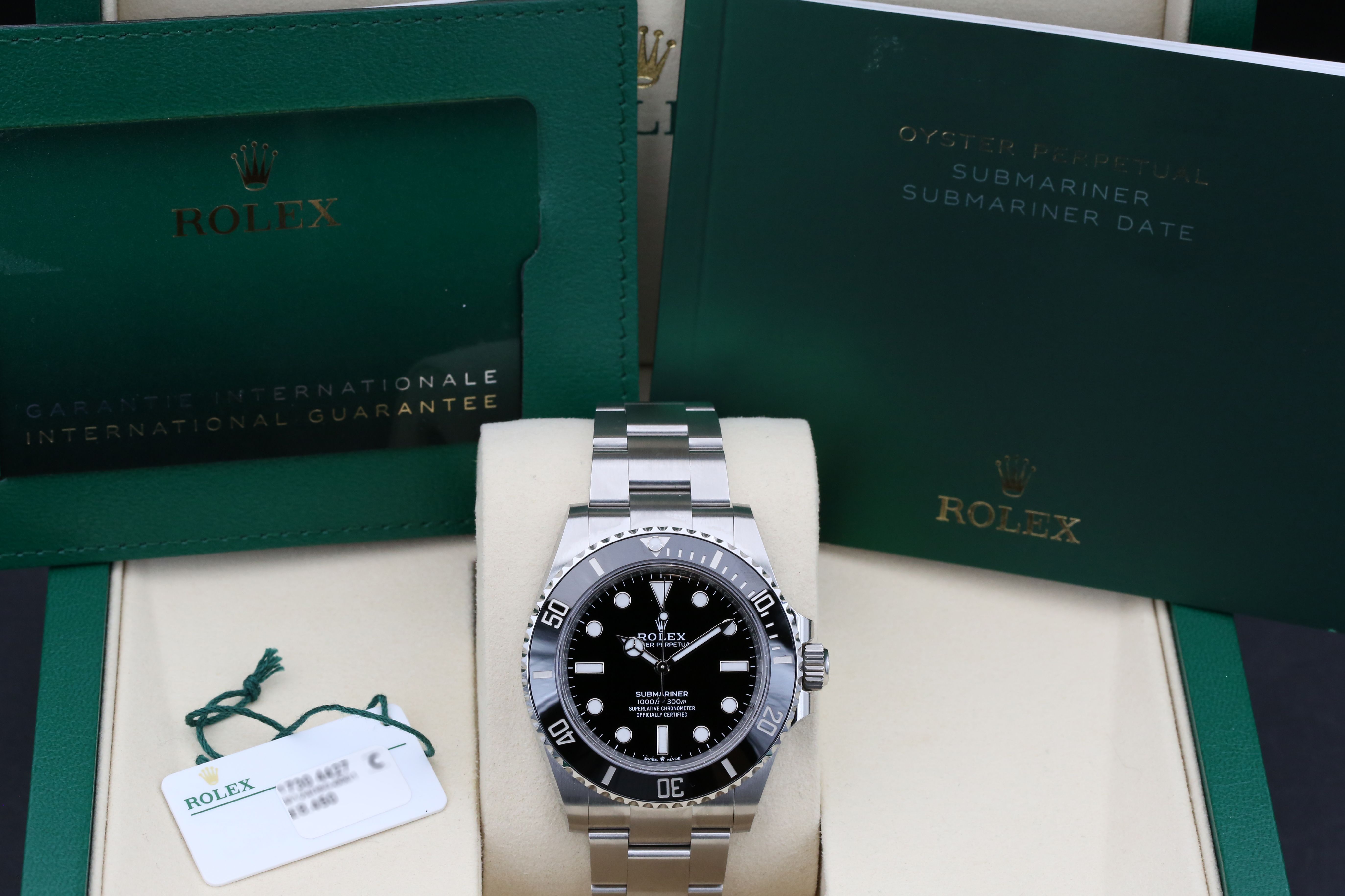 Rolex Submariner 124060 Thumbnail 7