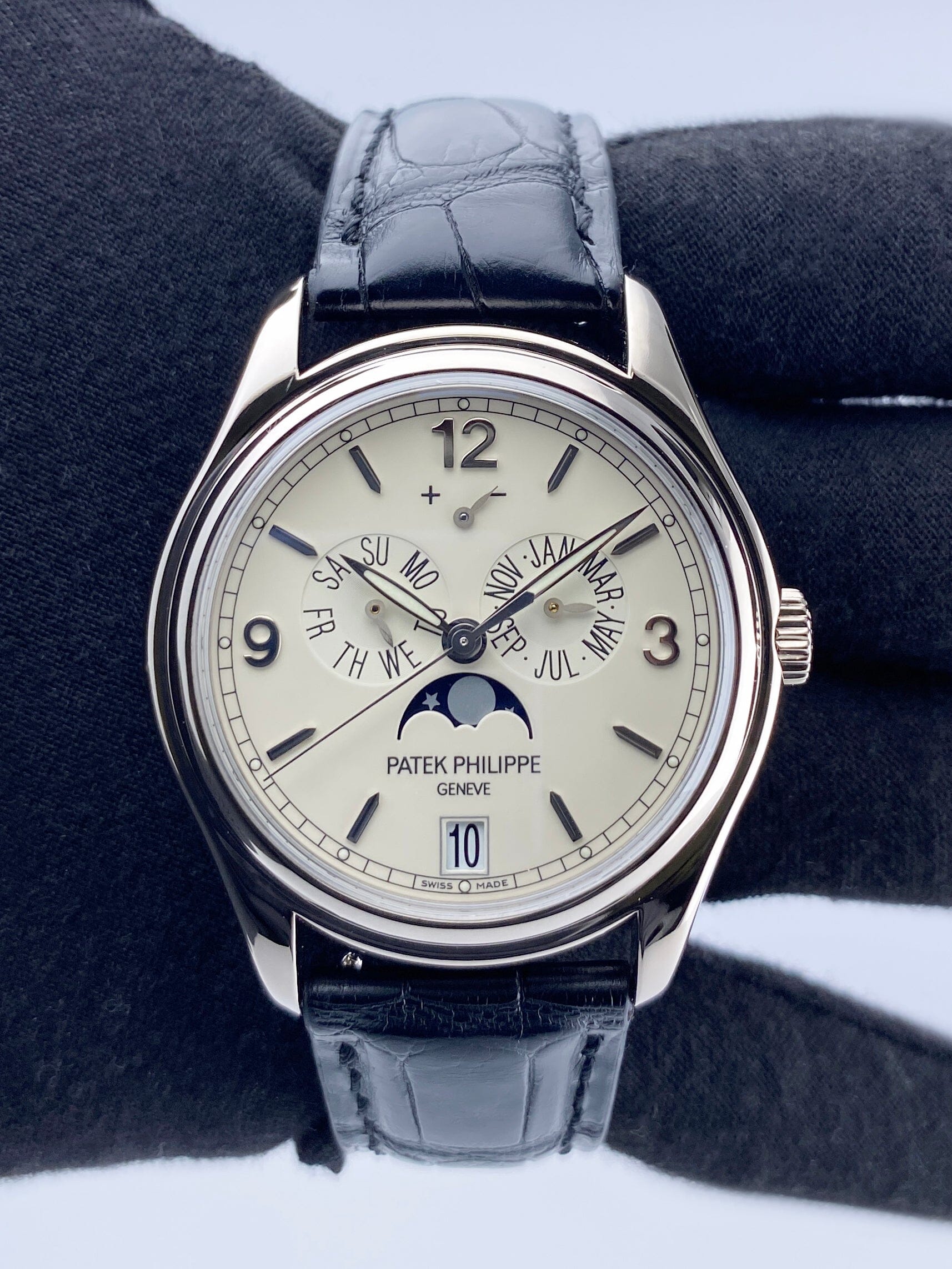 Patek Philippe Complications 5146G-001 Thumbnail 2