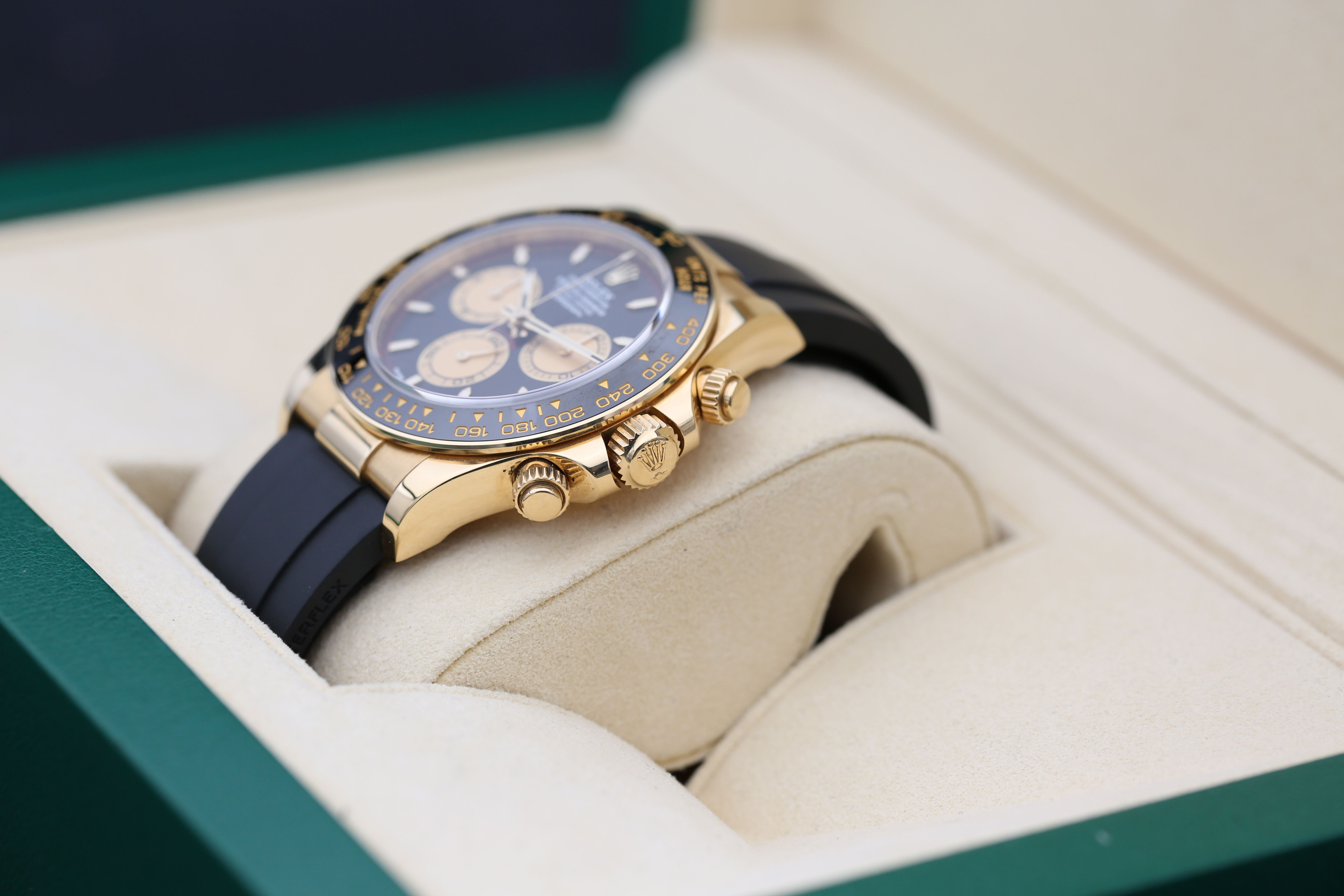 Rolex Daytona 126518 LN Thumbnail 6