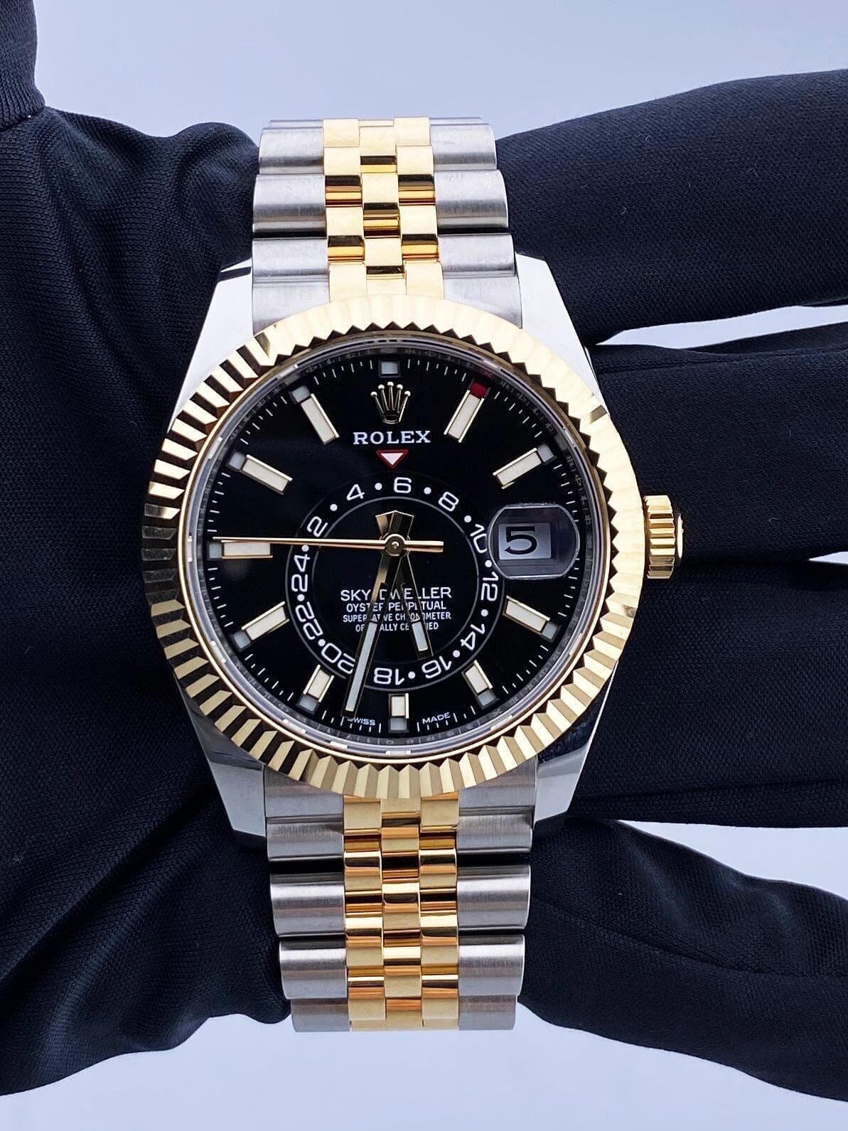 Rolex Sky-Dweller 326933 Thumbnail 2