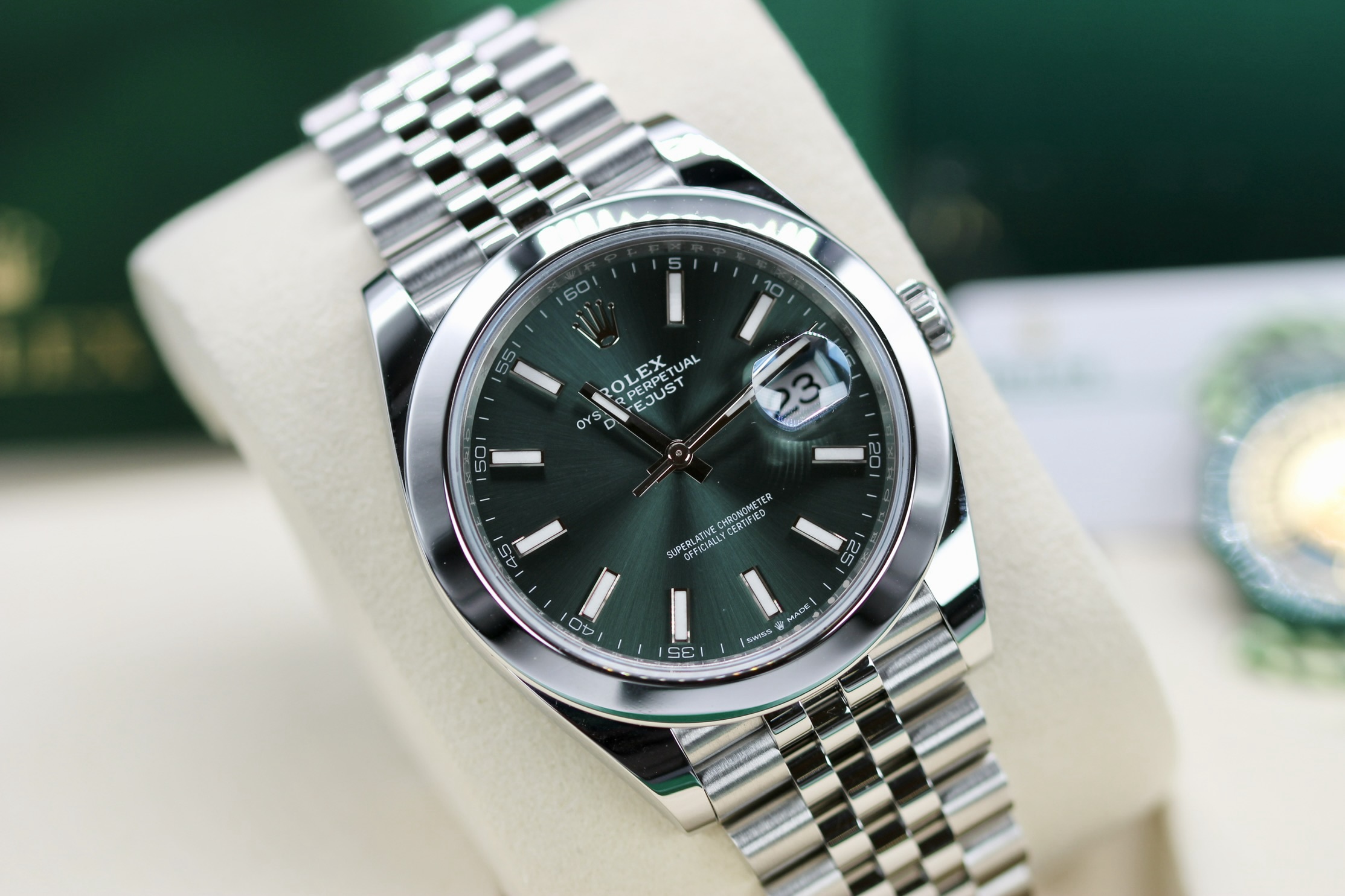 Rolex Datejust 41 126300 Thumbnail 6
