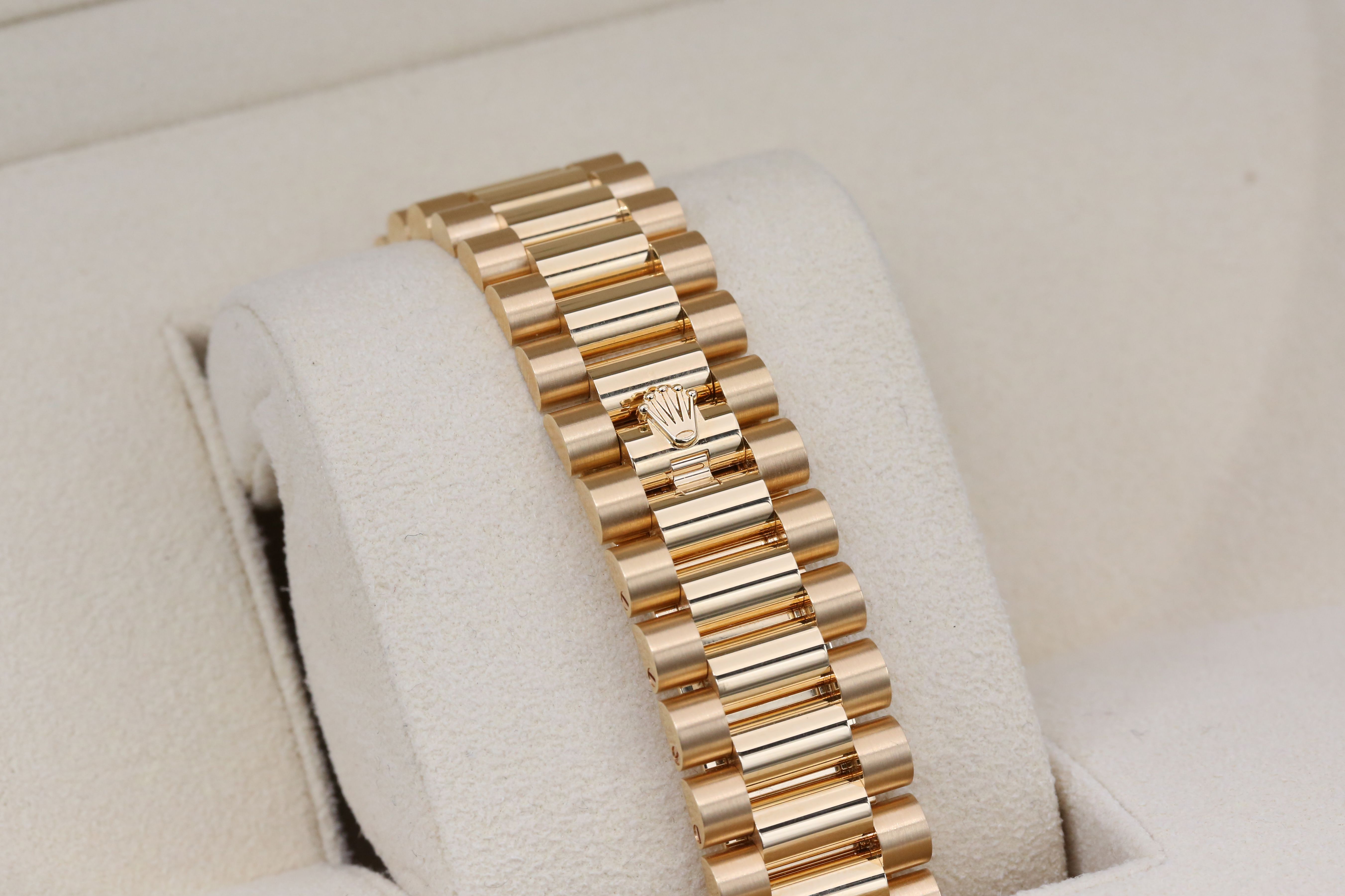 Rolex Day-Date 40 228238 Thumbnail 3