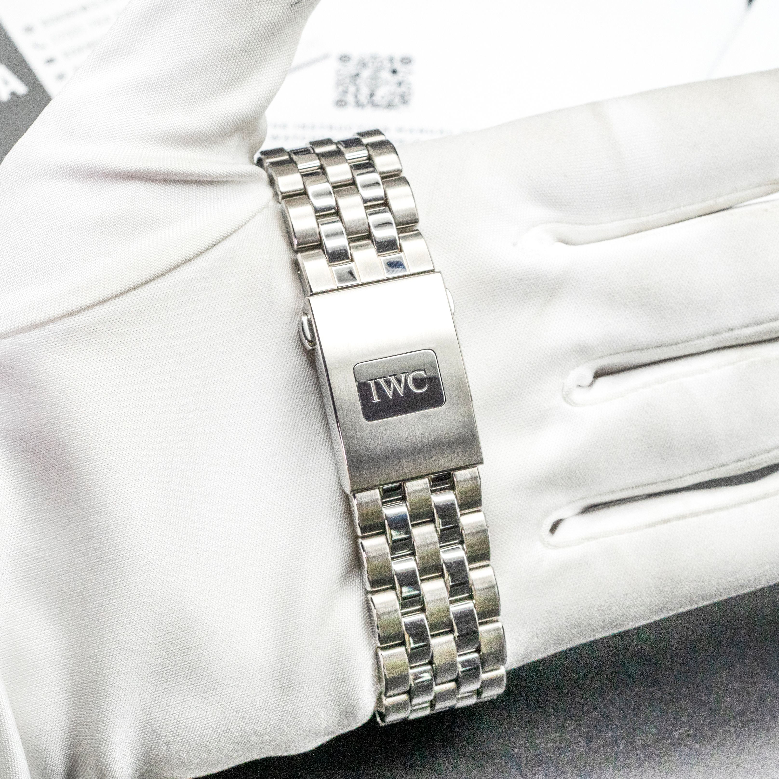 IWC Big Pilot's IW329301 Thumbnail 3