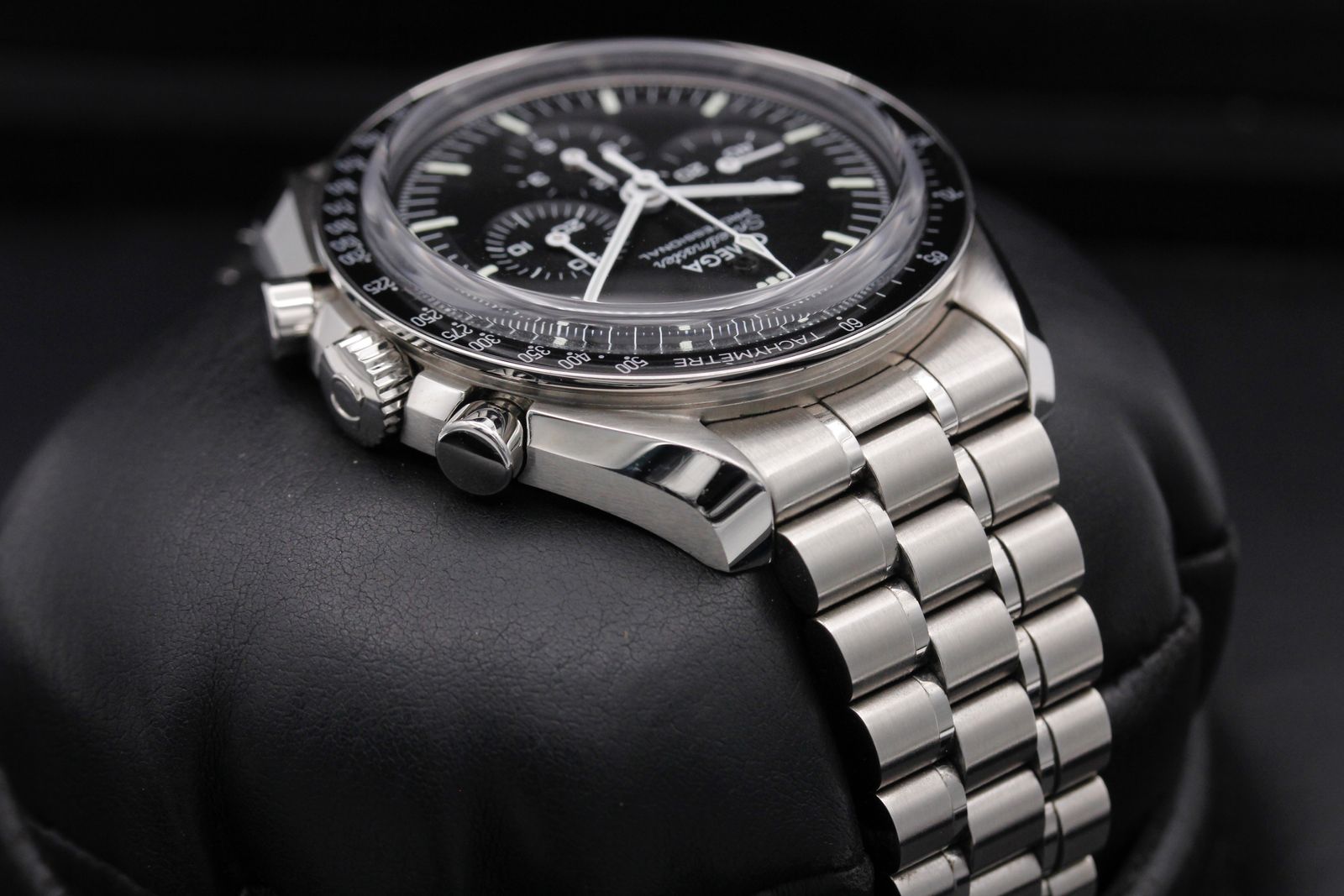 Omega Speedmaster Moonwatch Professional 310.30.42.50.01.002 Thumbnail 4