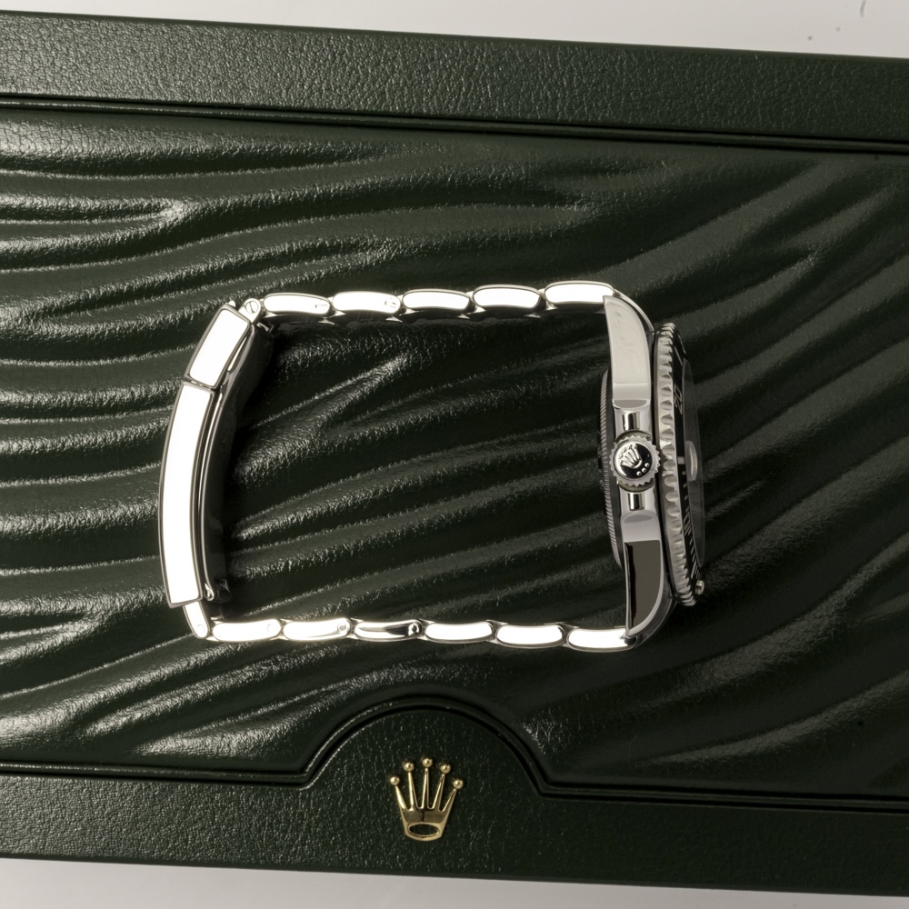 Rolex Submariner 116610 LN Thumbnail 2