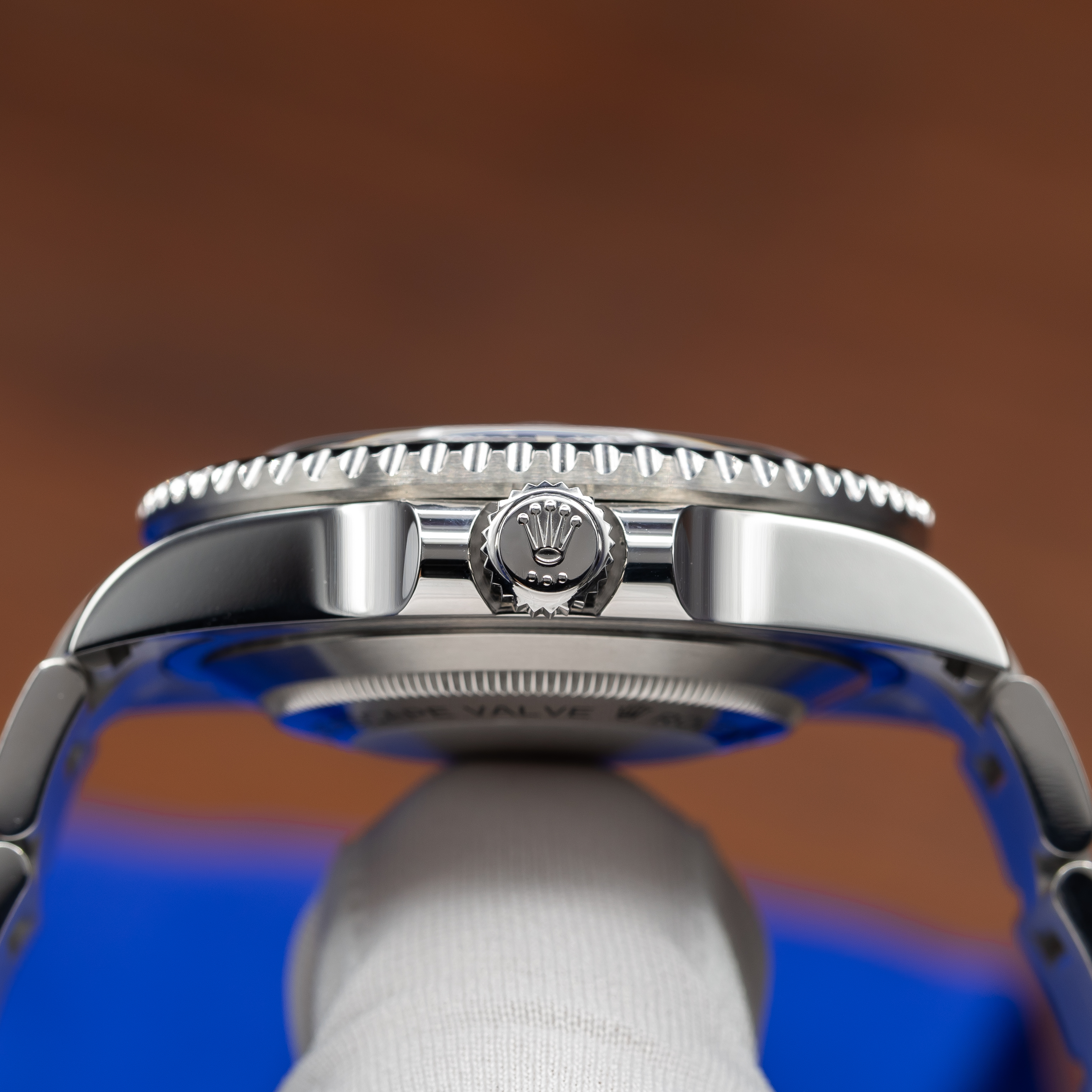 Rolex Sea-Dweller 126600 Thumbnail 2